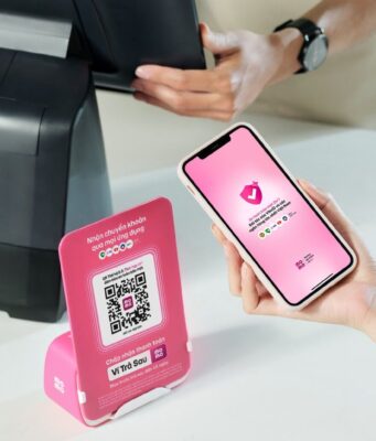 MoMo cập nhật giải pháp nhận tiền dành cho hộ kinh doanh, hỗ trợ chuẩn hóa thông tin theo quy định mới