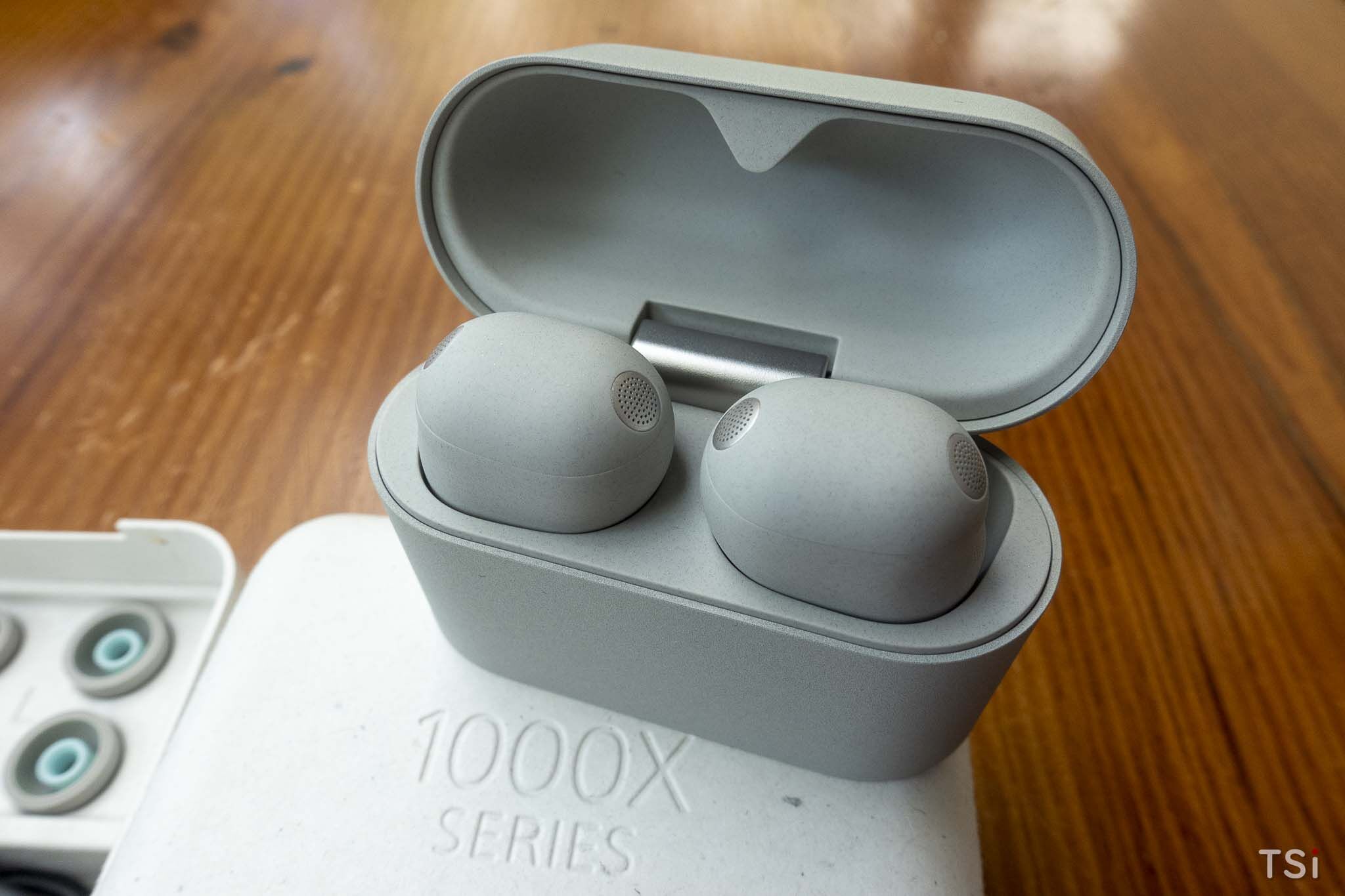 Sony WF-1000XM6: chống ồn mạnh, chất âm tốt