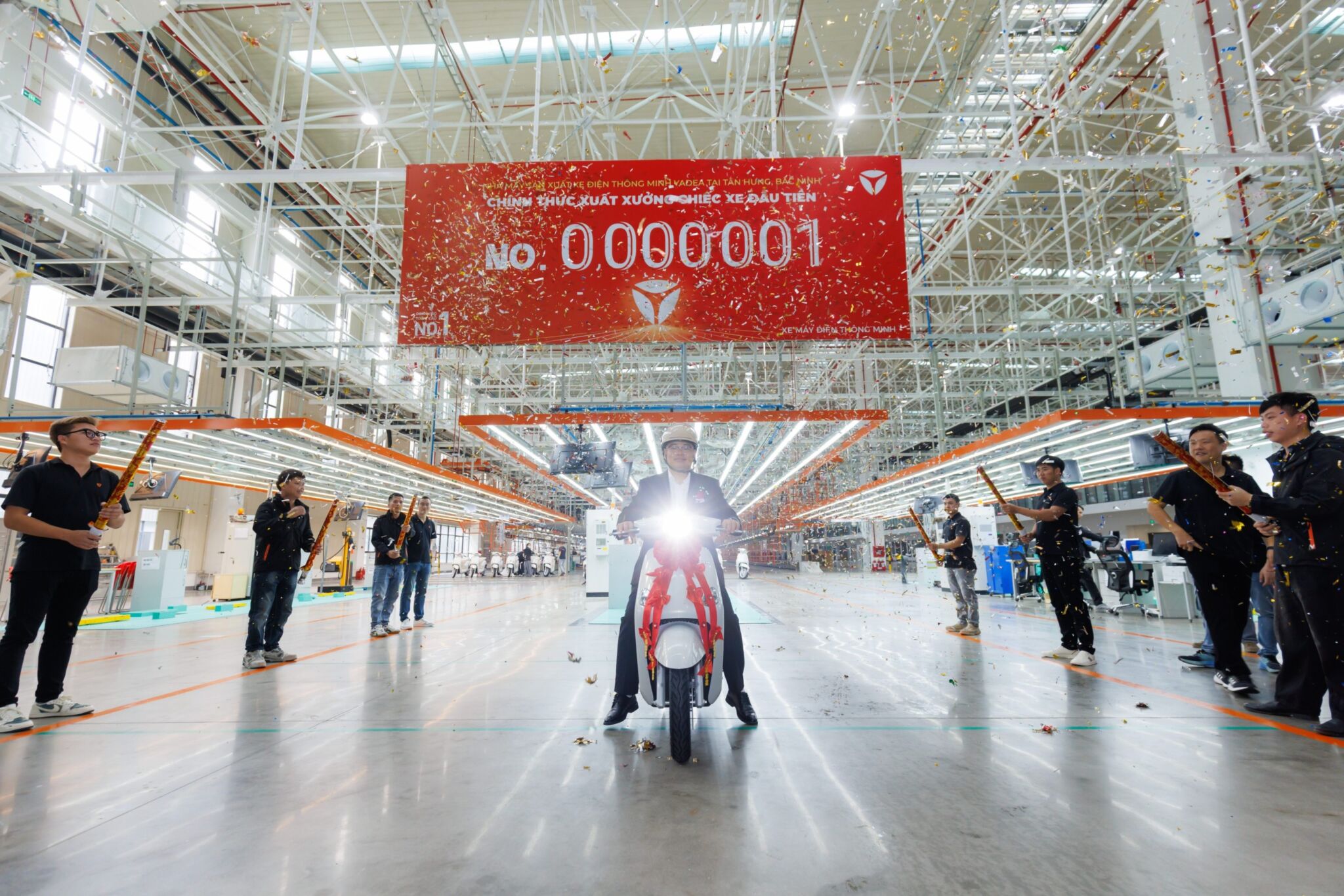 YADEA khánh thành nhà máy sản xuất thông minh 100 triệu USD tại Bắc Ninh và công bố hợp tác chiến lược cùng Grab Việt Nam