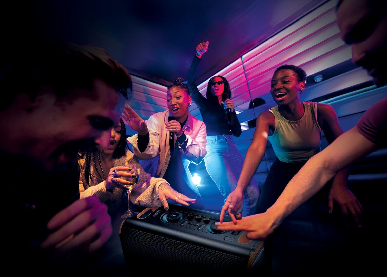 Alpha Works đẩy mạnh thị trường Châu Á với dòng loa GEN BEAT tại Hong Kong Electronics Fair 2026 Alpha Works đẩy mạnh thị trường Châu Á với dòng loa GEN BEAT tại Hong Kong Electronics Fair 2026