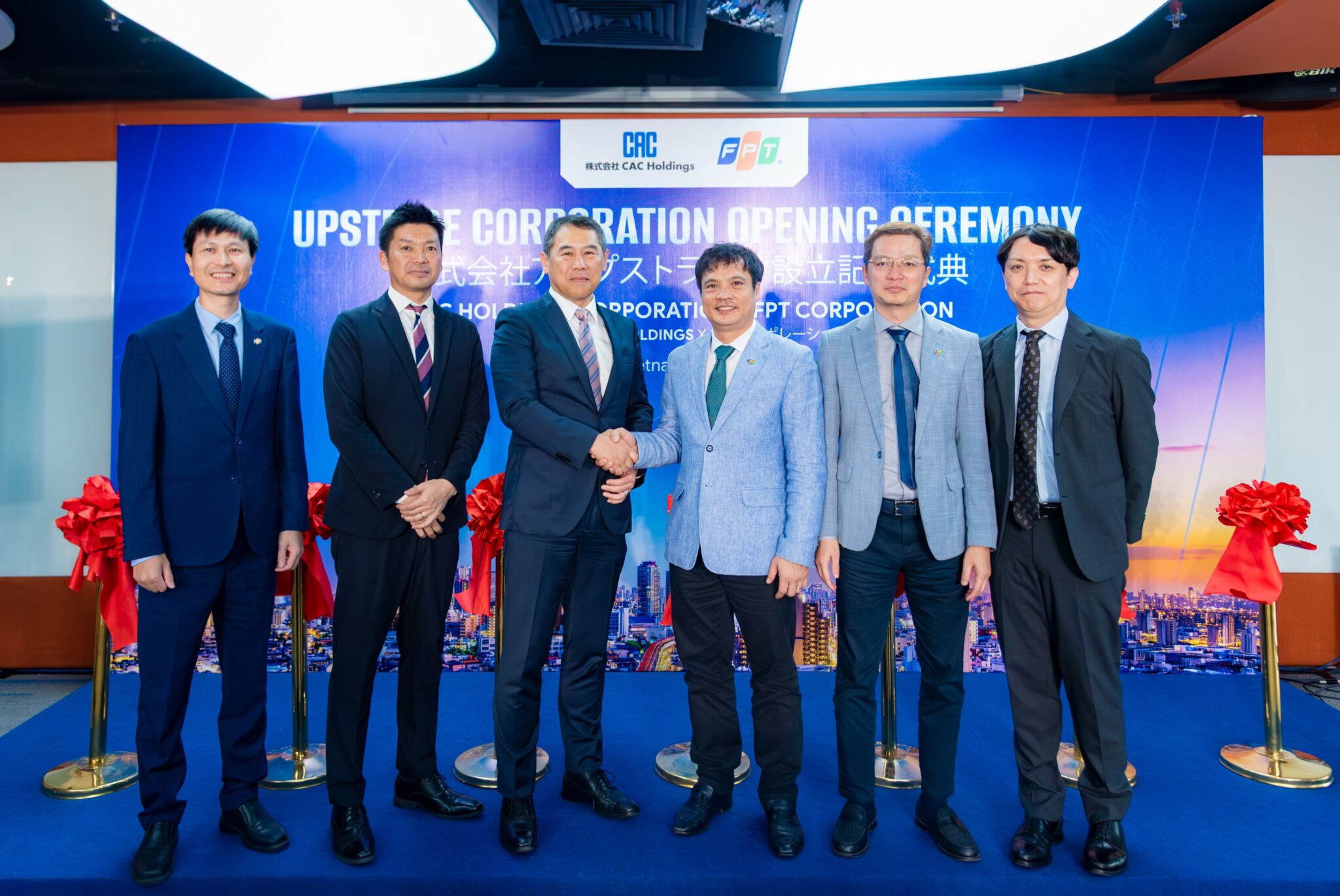 FPT và CAC Holdings công bố thành lập công ty liên doanh UPSTRIDE tại Nhật Bản FPT và CAC Holdings công bố thành lập công ty liên doanh UPSTRIDE tại Nhật Bản