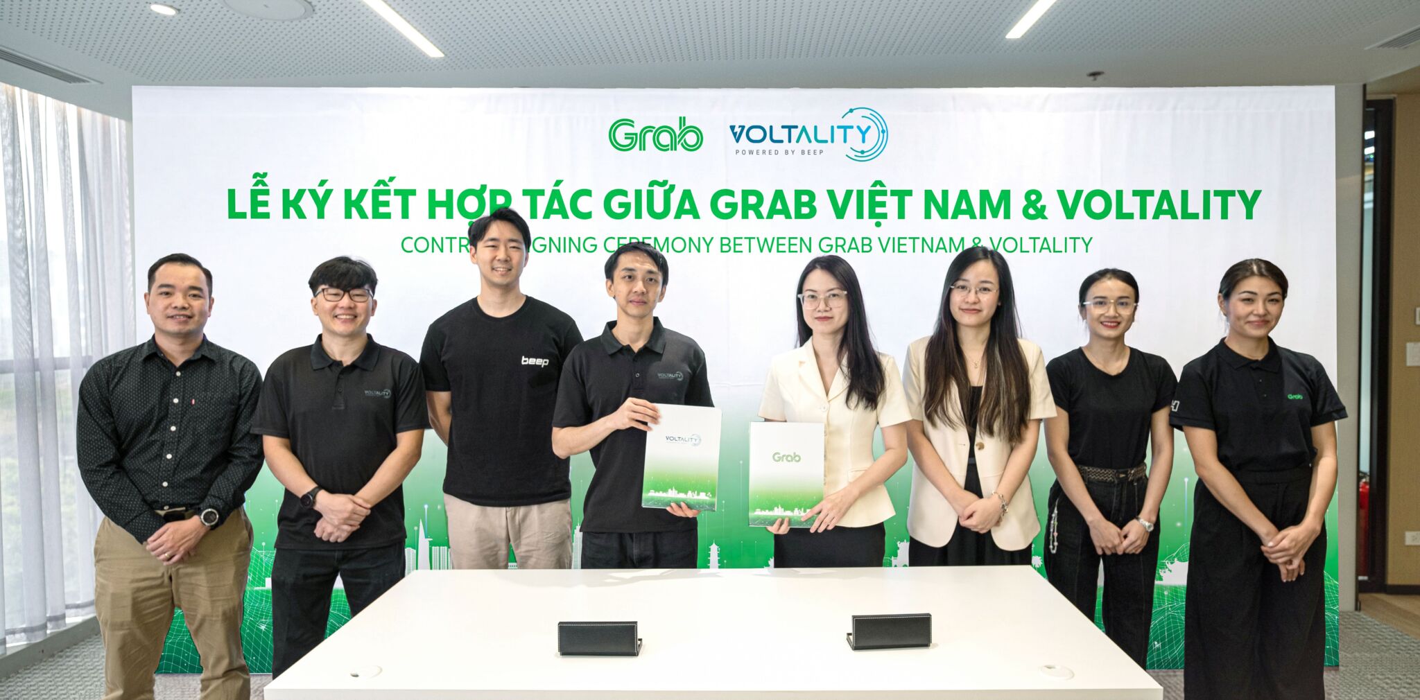 Grab Việt Nam ra mắt tính năng Tiện Ích Xe Điện, tiên phong mang đến trải nghiệm sử dụng xe điện liền mạch cho đối tác tài xế