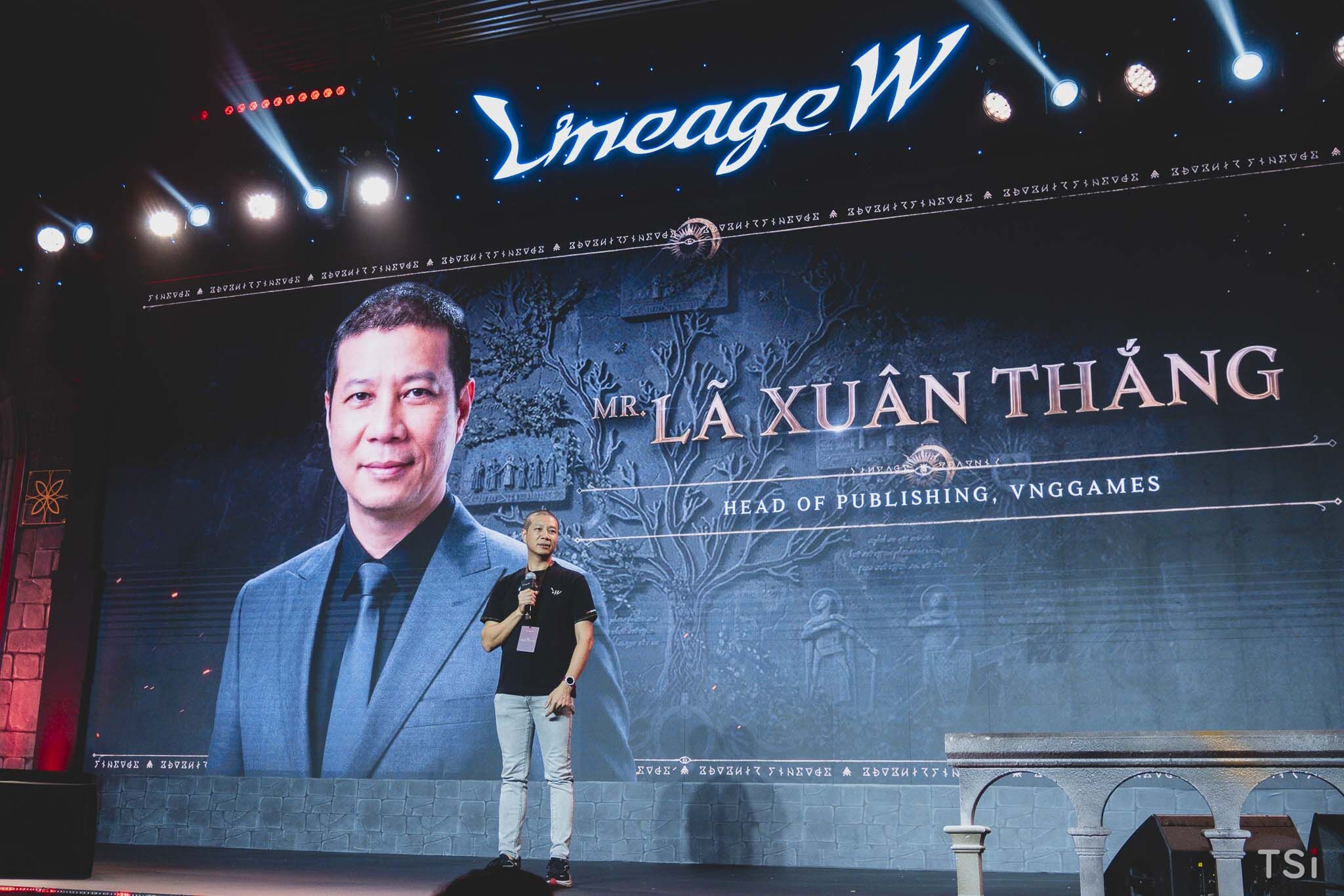 Lineage W ấn tượng tại showcase, công bố ngày ra mắt chính thức