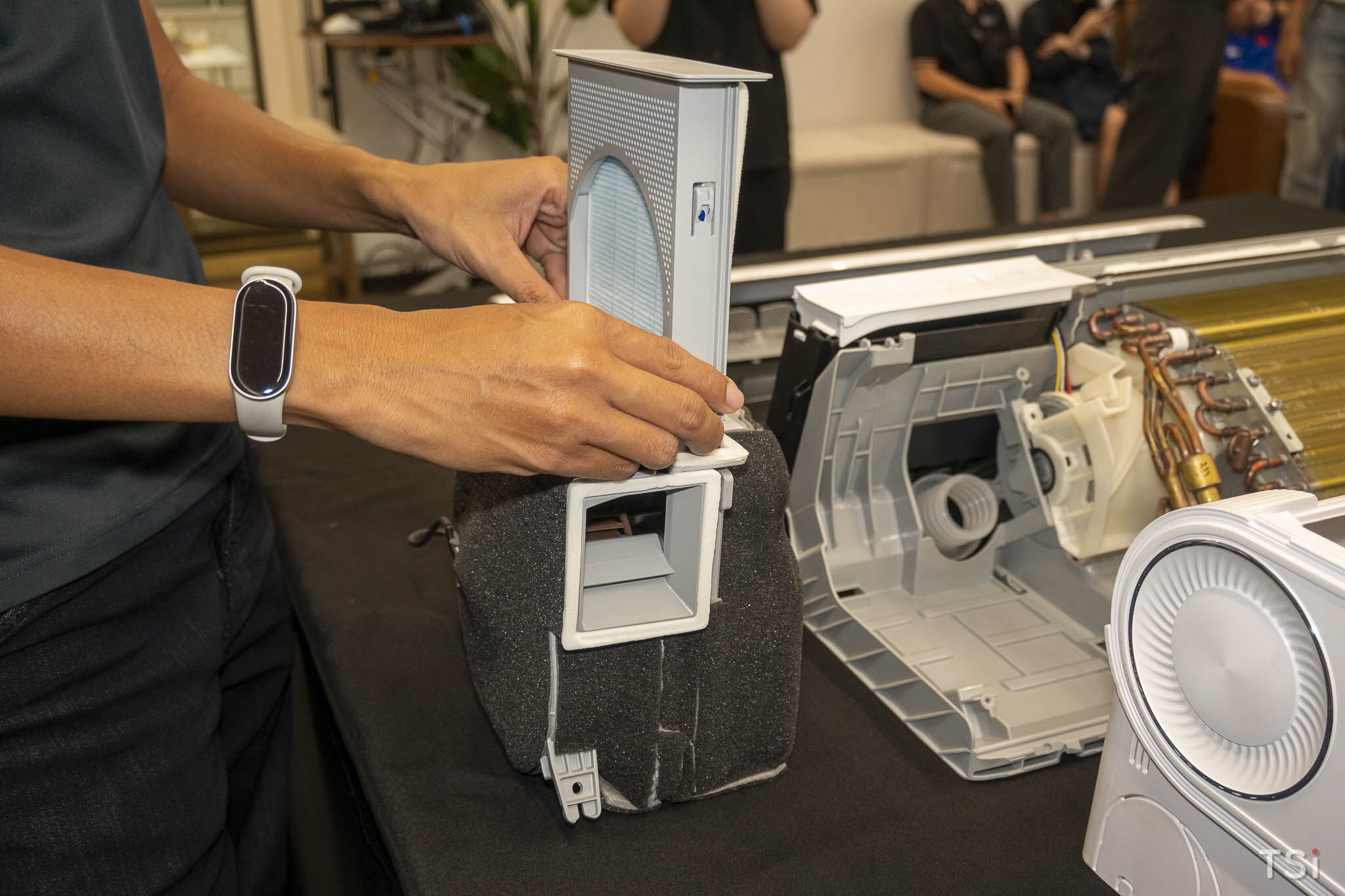 TCL giới thiệu hệ giải pháp làm mát thông minh 2026, nổi bật với dòng máy lạnh khí tươi FreshIN 3.0 TCL giới thiệu hệ giải pháp làm mát thông minh 2026, nổi bật với dòng máy lạnh khí tươi FreshIN 3.0