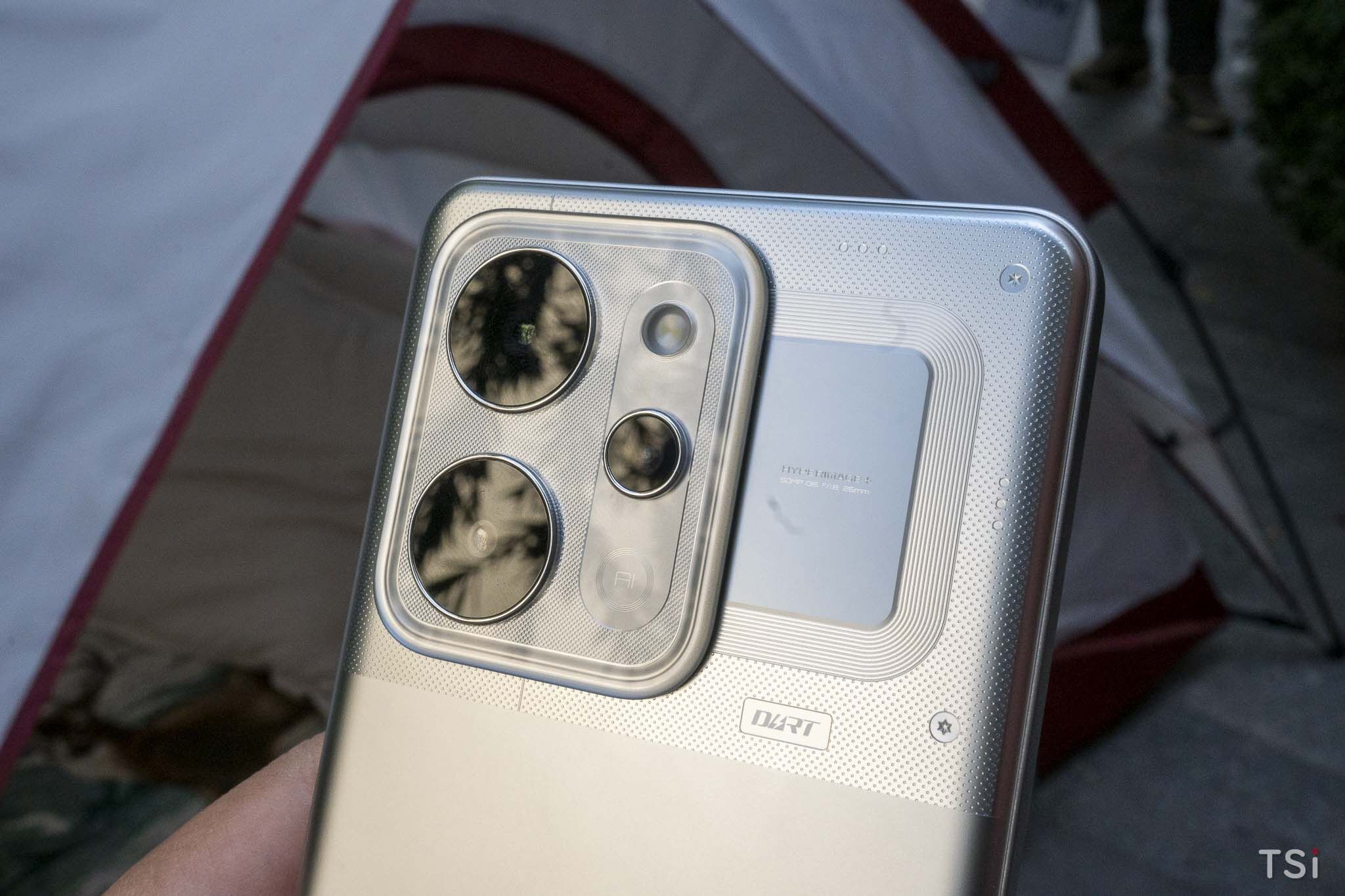 Smartphone 'siêu pin' realme P4 Power giá 16 triệu đồng