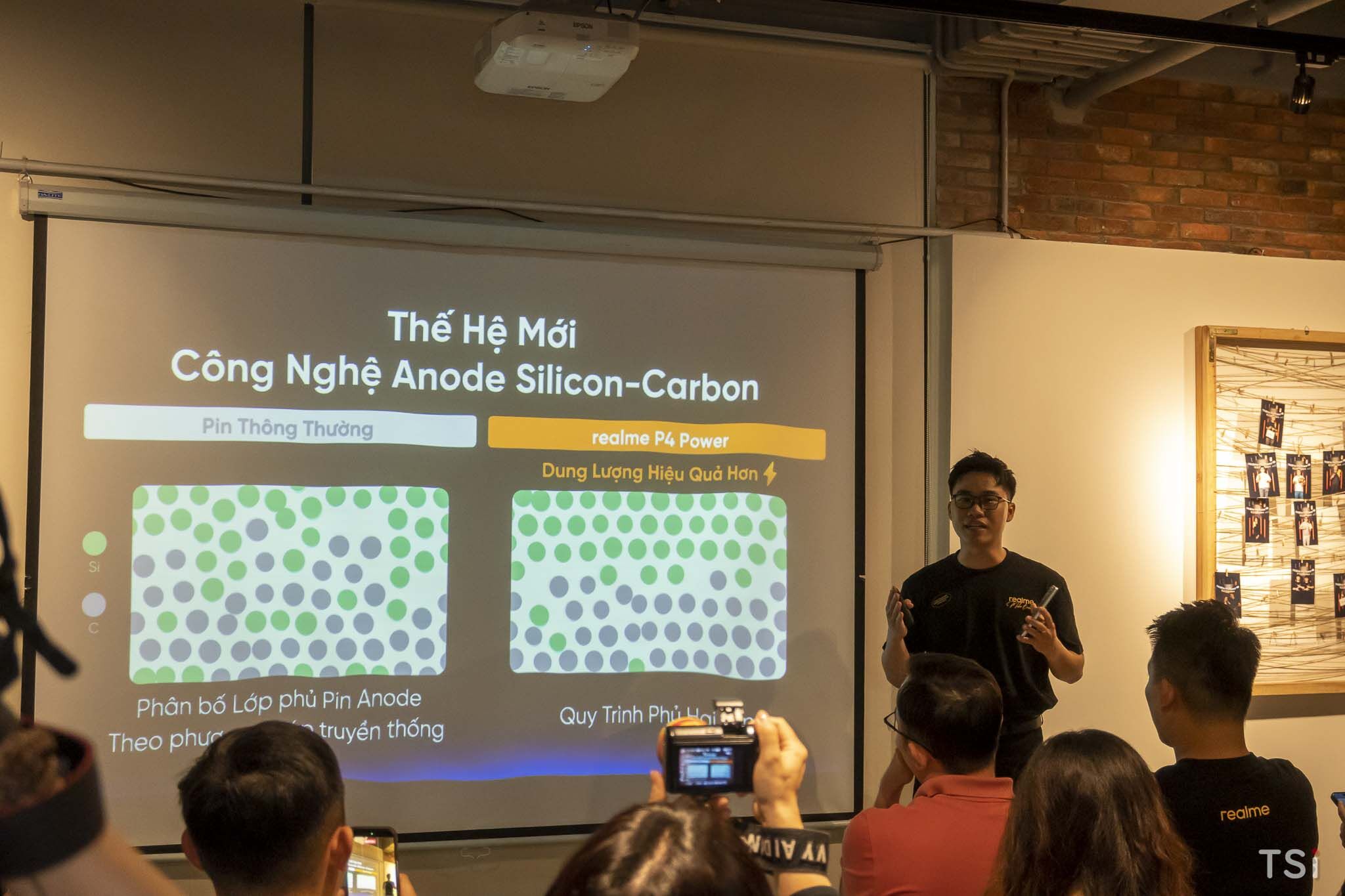 Smartphone 'siêu pin' realme P4 Power giá 16 triệu đồng