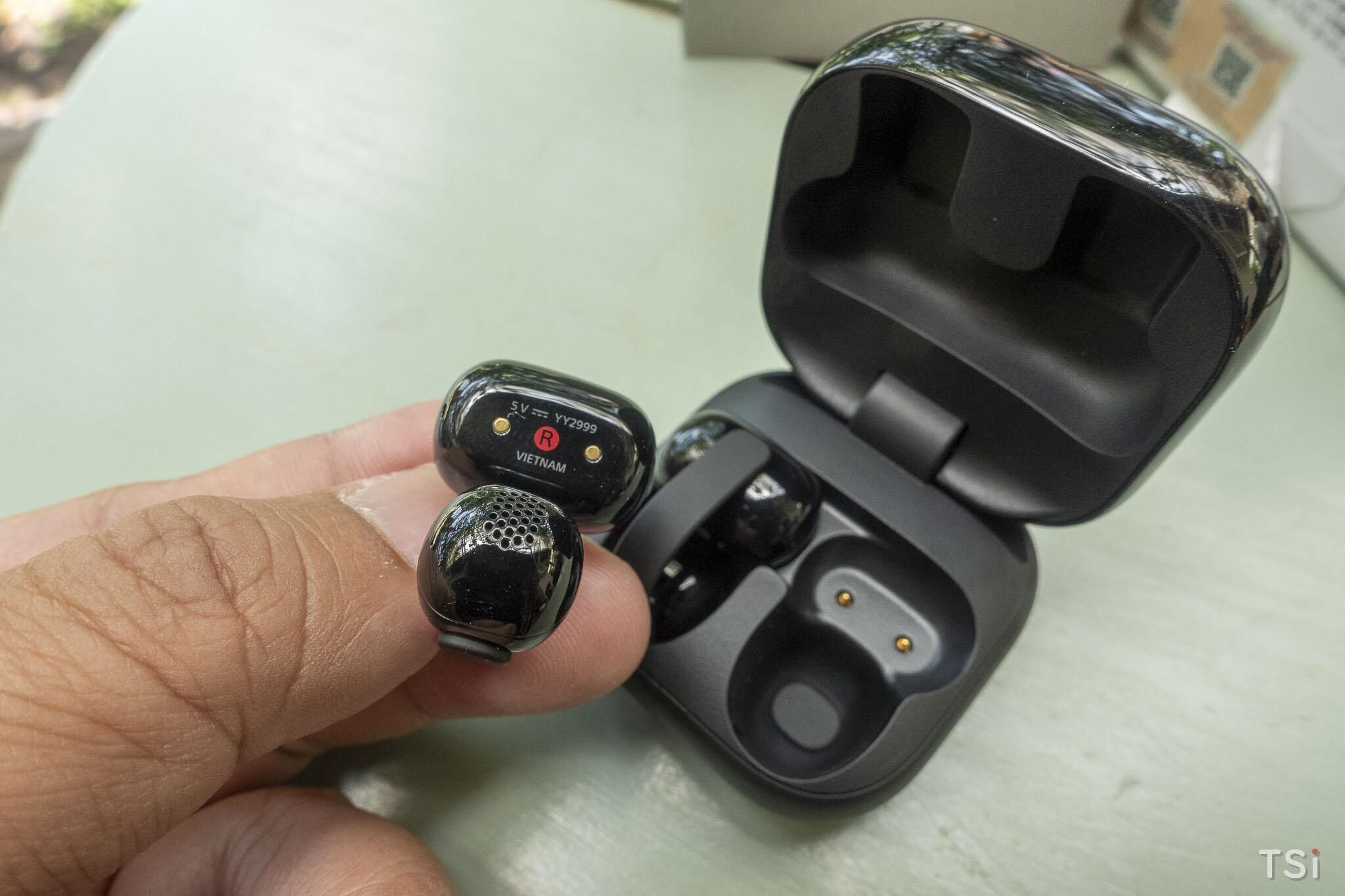 Sony Clip WF-LC900: Đa dụng để dùng cả ngày dài Sony Clip WF-LC900: Đa dụng để dùng cả ngày dài