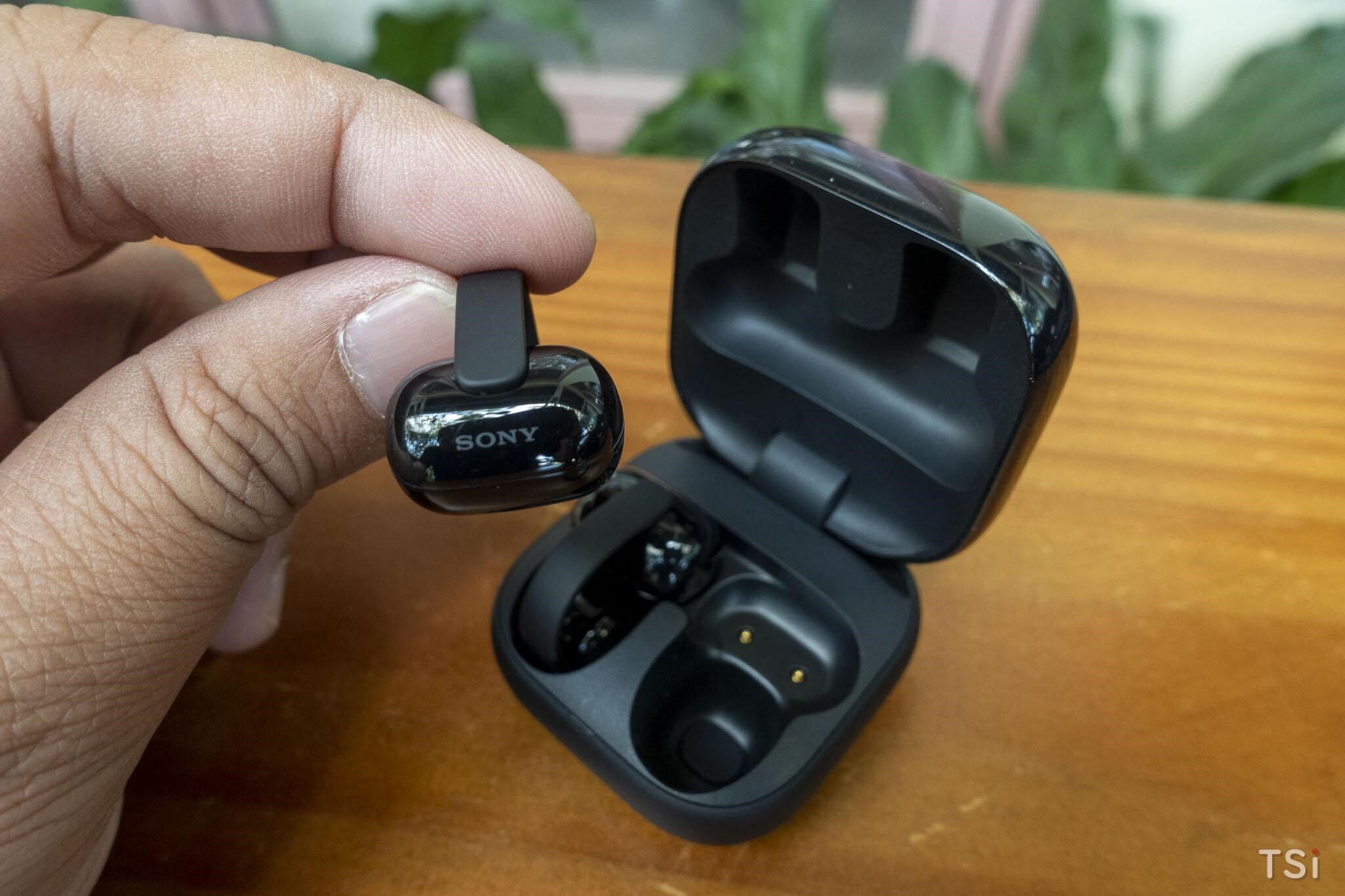 Sony Clip WF-LC900: Đa dụng để dùng cả ngày dài Sony Clip WF-LC900: Đa dụng để dùng cả ngày dài