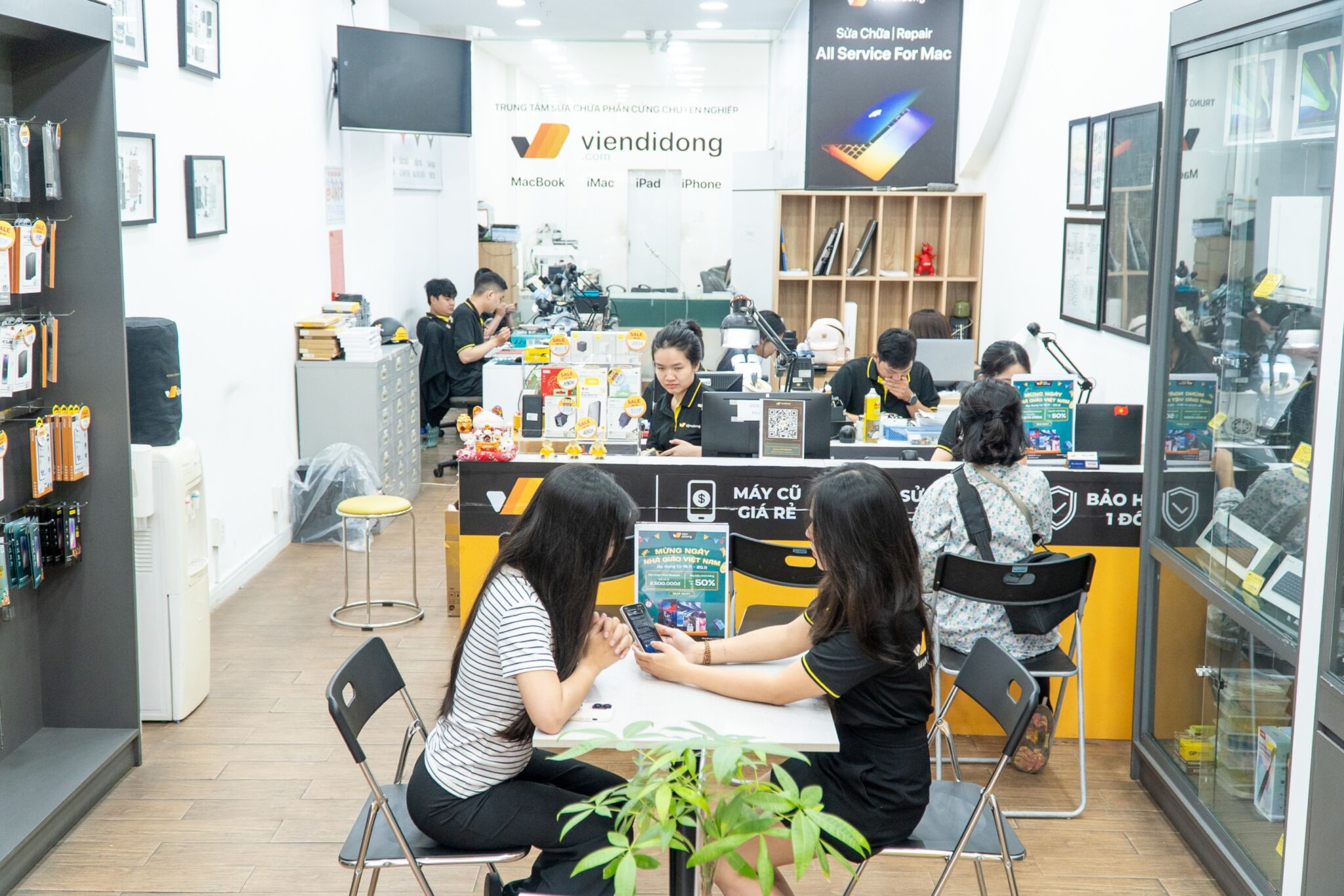 Viện Di Động sale đôi 4.4: iPhone LikeNew giảm sâu, thay pin từ 150.000 đồng