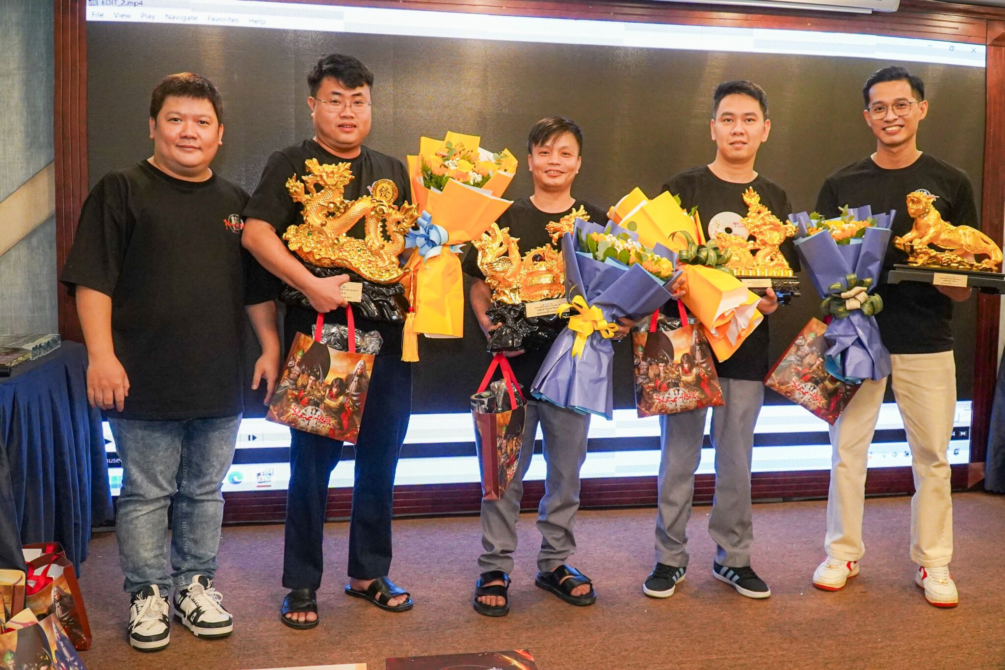 Nhìn lại hành trình của tựa game 20 năm tuổi - Phong Thần