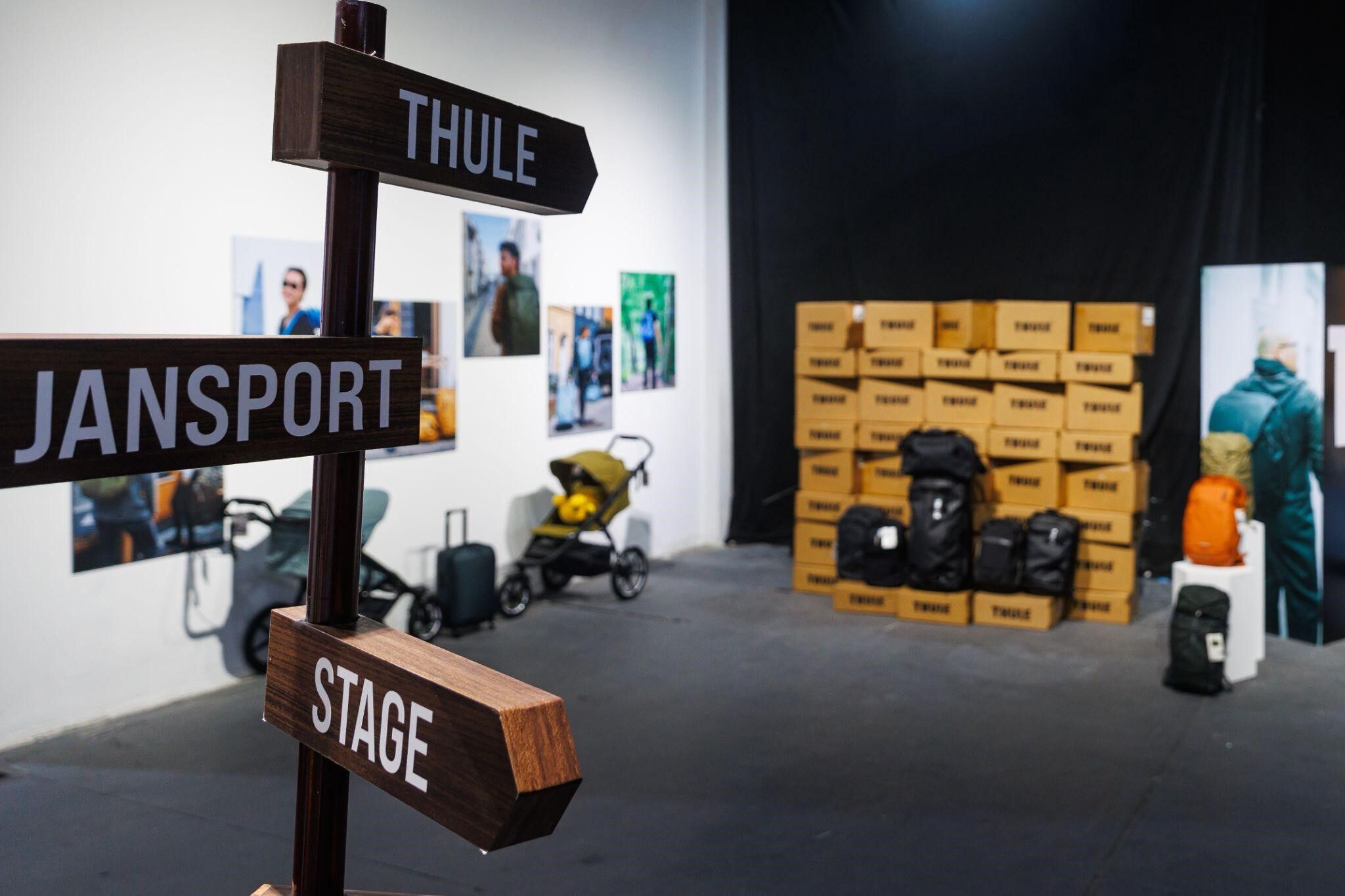 HDGroup chính thức phân phối sản phẩm JanSport và Thule tại Việt Nam HDGroup tổ chức “KEEP MOVING – GRAND EVENT”, chính thức ra mắt JanSport và Thule tại Việt Nam
