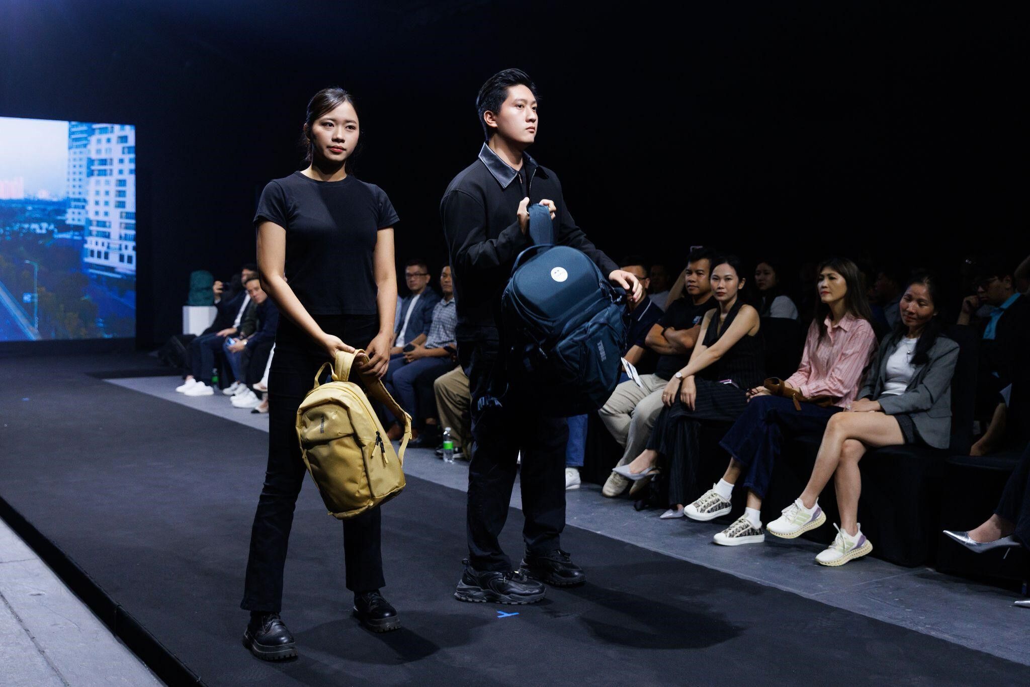 HDGroup chính thức phân phối sản phẩm JanSport và Thule tại Việt Nam HDGroup chính thức phân phối sản phẩm JanSport và Thule tại Việt Nam
