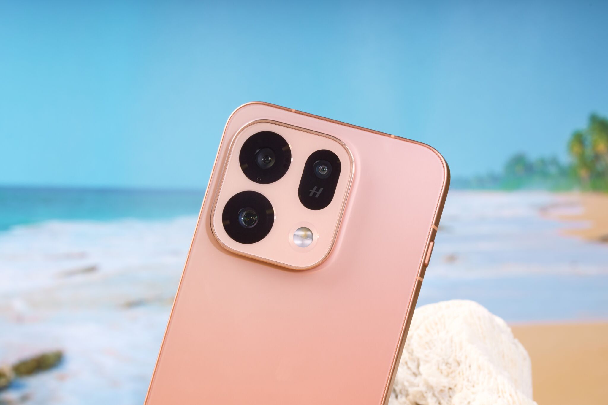 OPPO Find X9 Ultra và Find X9s ra mắt tại Việt Nam, đưa trải nghiệm nhiếp ảnh Hasselblad đến gần hơn với người dùng