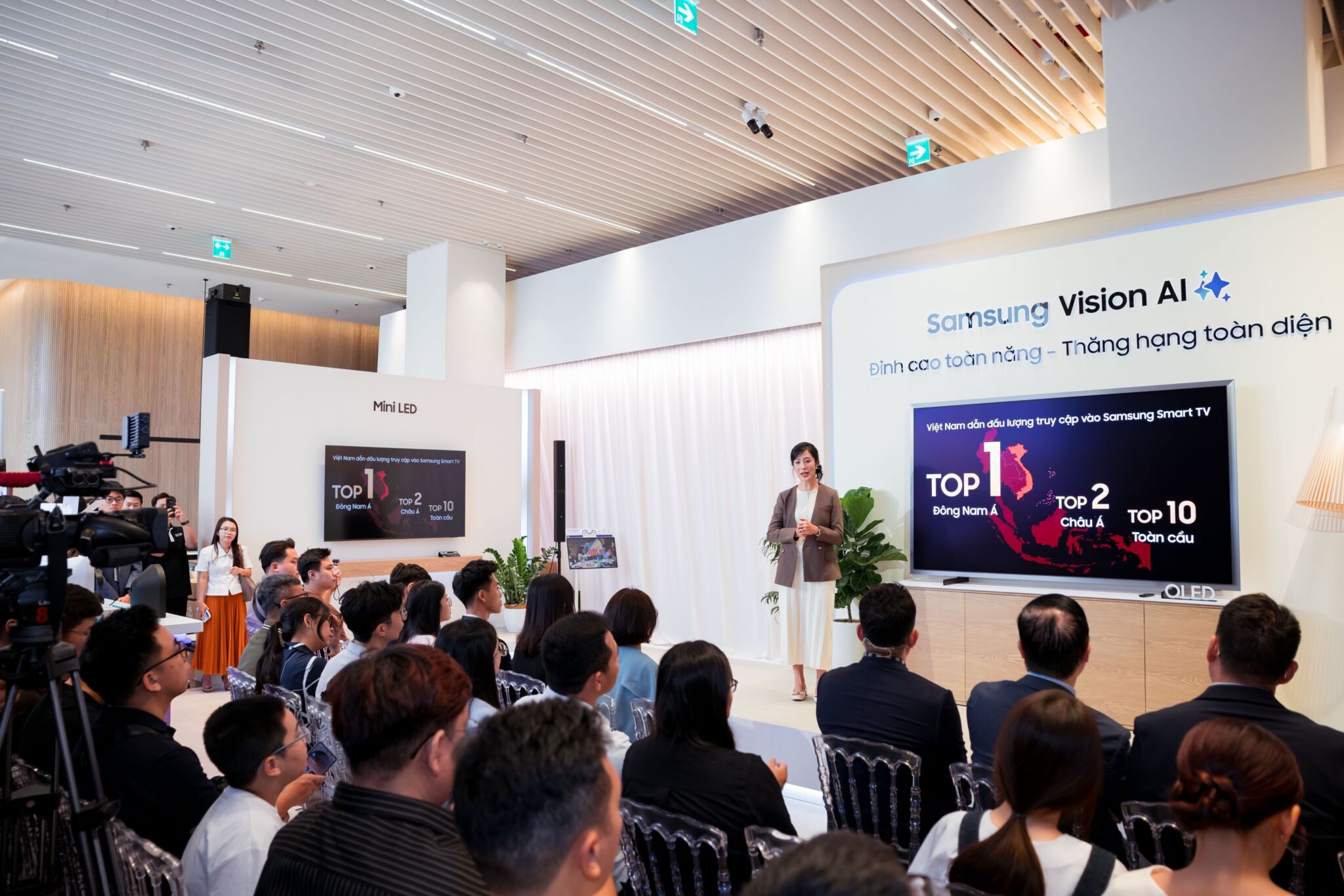 Samsung Vision AI 2026 mở ra tương lai mới của trải nghiệm giải trí, cá nhân hóa và kết nối thông minh hơn Samsung Vision AI 2026 mở ra tương lai mới của trải nghiệm giải trí, cá nhân hóa và kết nối thông minh hơn