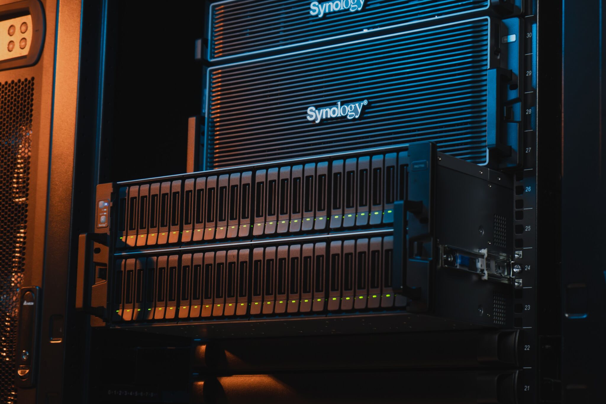 Synology giới thiệu sản phẩm PAS7700, hệ thống lưu trữ tối ưu cho môi trường vận hành dữ liệu cường độ cao