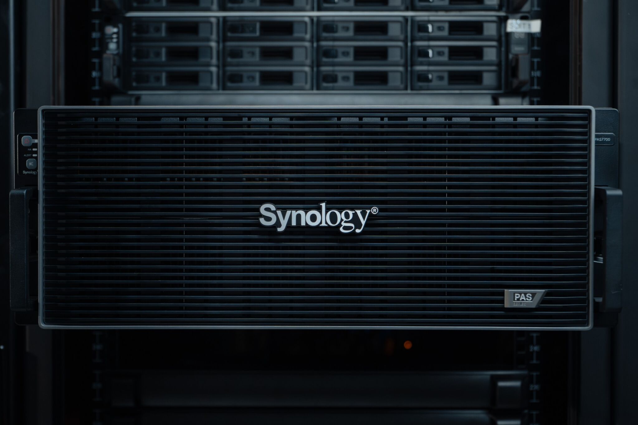 Synology giới thiệu sản phẩm PAS7700, hệ thống lưu trữ tối ưu cho môi trường vận hành dữ liệu cường độ cao