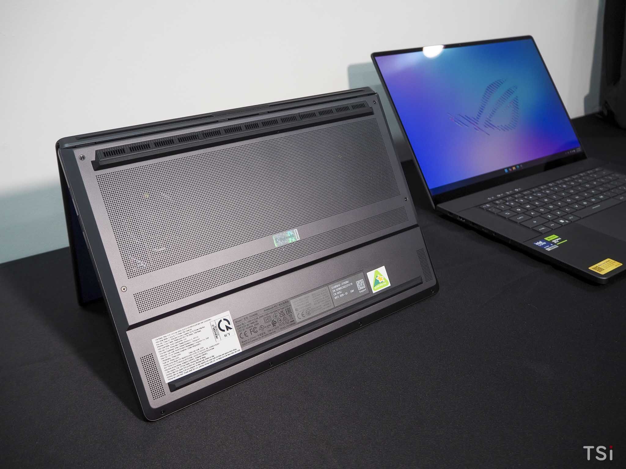 ASUS ROG ra mắt ROG Zephyrus Duo, Zephyrus G14 và G16, giá từ 74 triệu đồng ASUS ROG ra mắt ROG Zephyrus Duo, Zephyrus G14 và G16, giá từ 74 triệu đồng