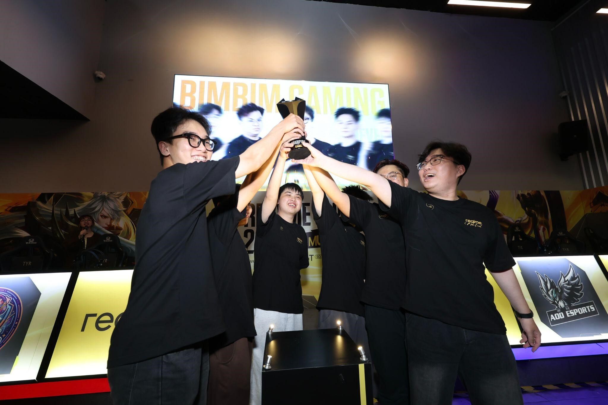 Giải mã sức nóng realme Cup 2026: Sân chơi Esports dành cho sinh viên quy mô toàn quốc với 64 đội tuyển tranh tài