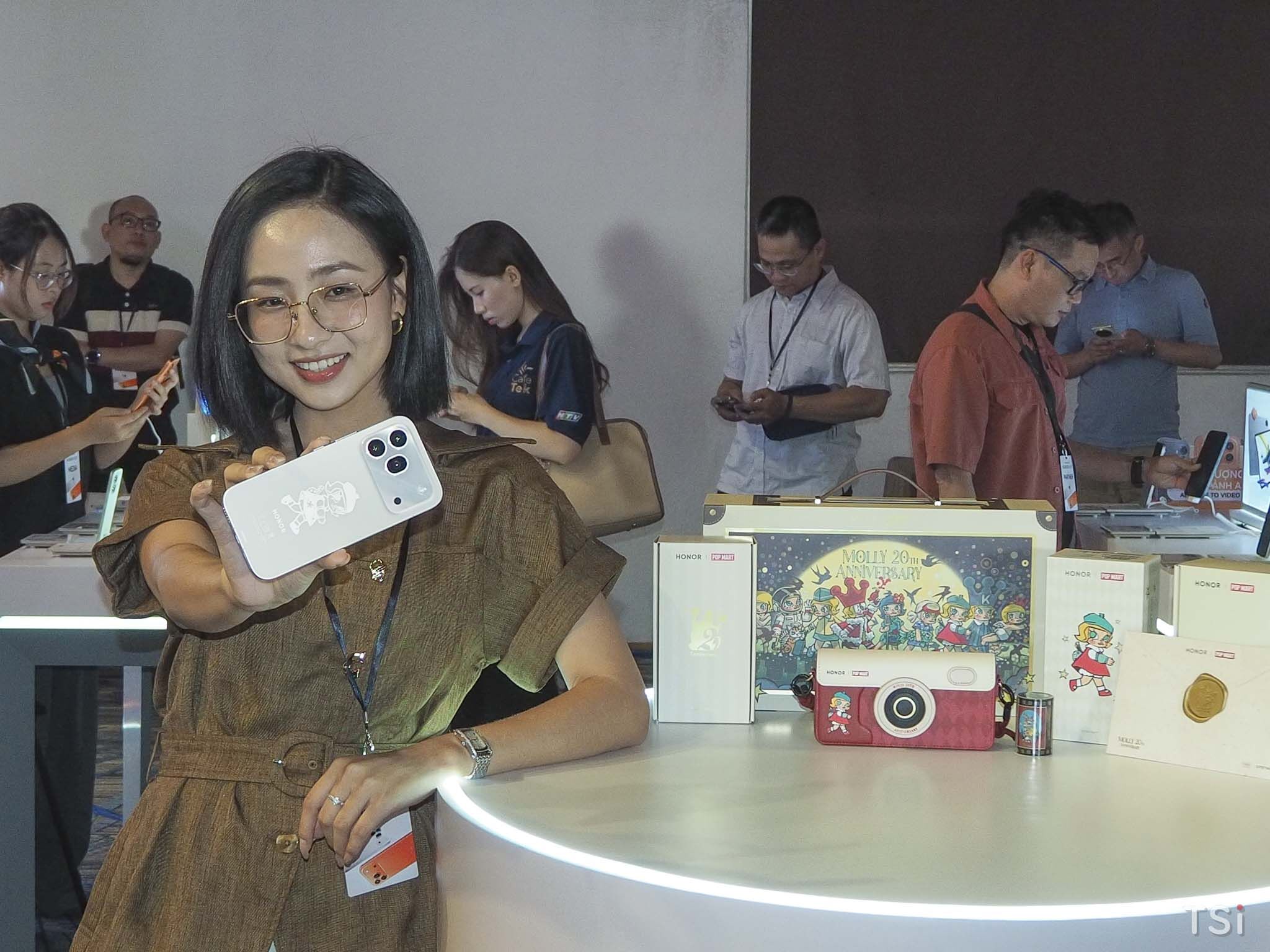 HONOR ra mắt HONOR 600 series và HONOR Pad X8b HONOR ra mắt HONOR 600 series và HONOR Pad X8b