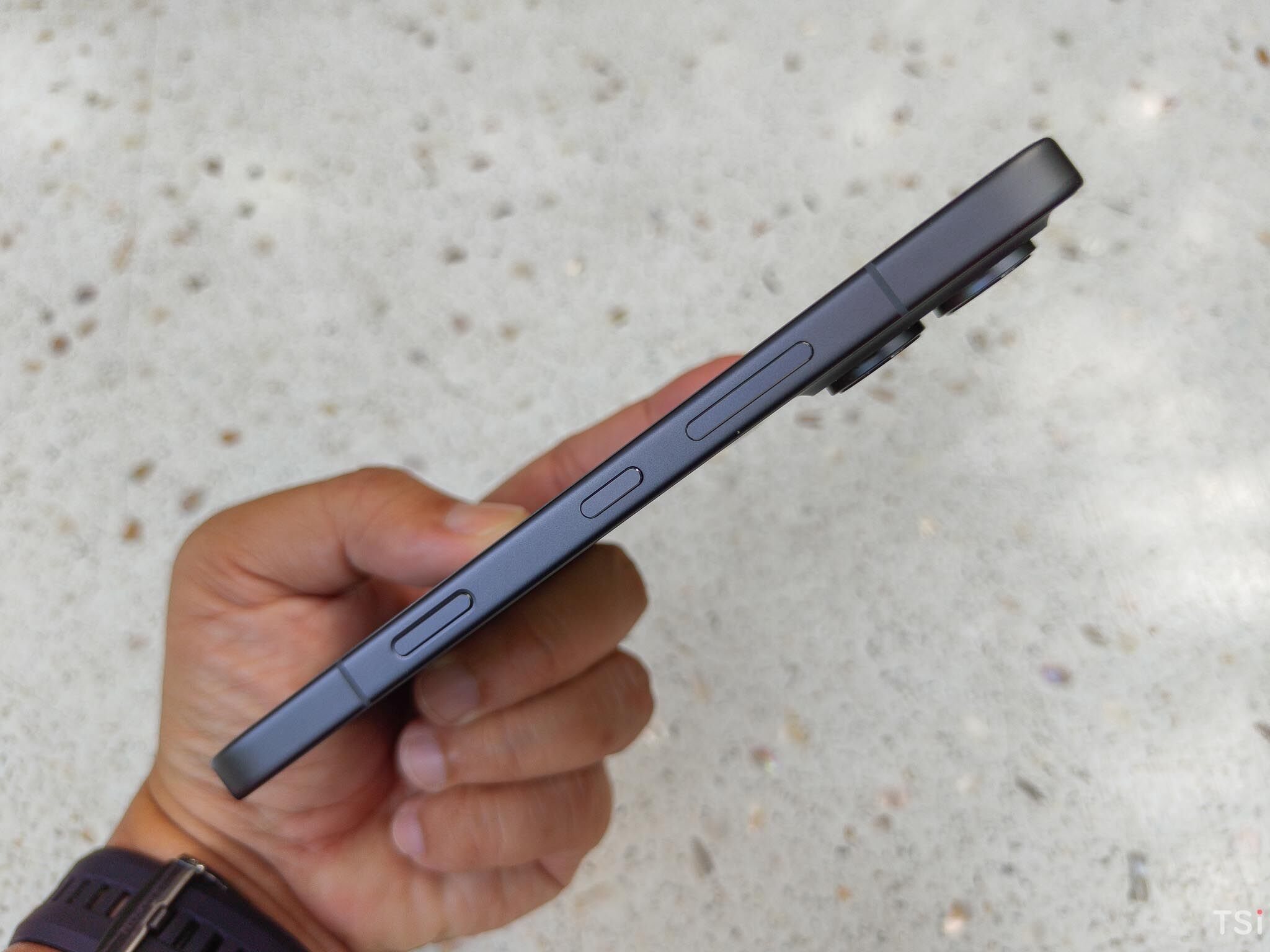 HONOR 600: tiệm cận flagship hoàn hảo? HONOR 600: tiệm cận flagship hoàn hảo?
