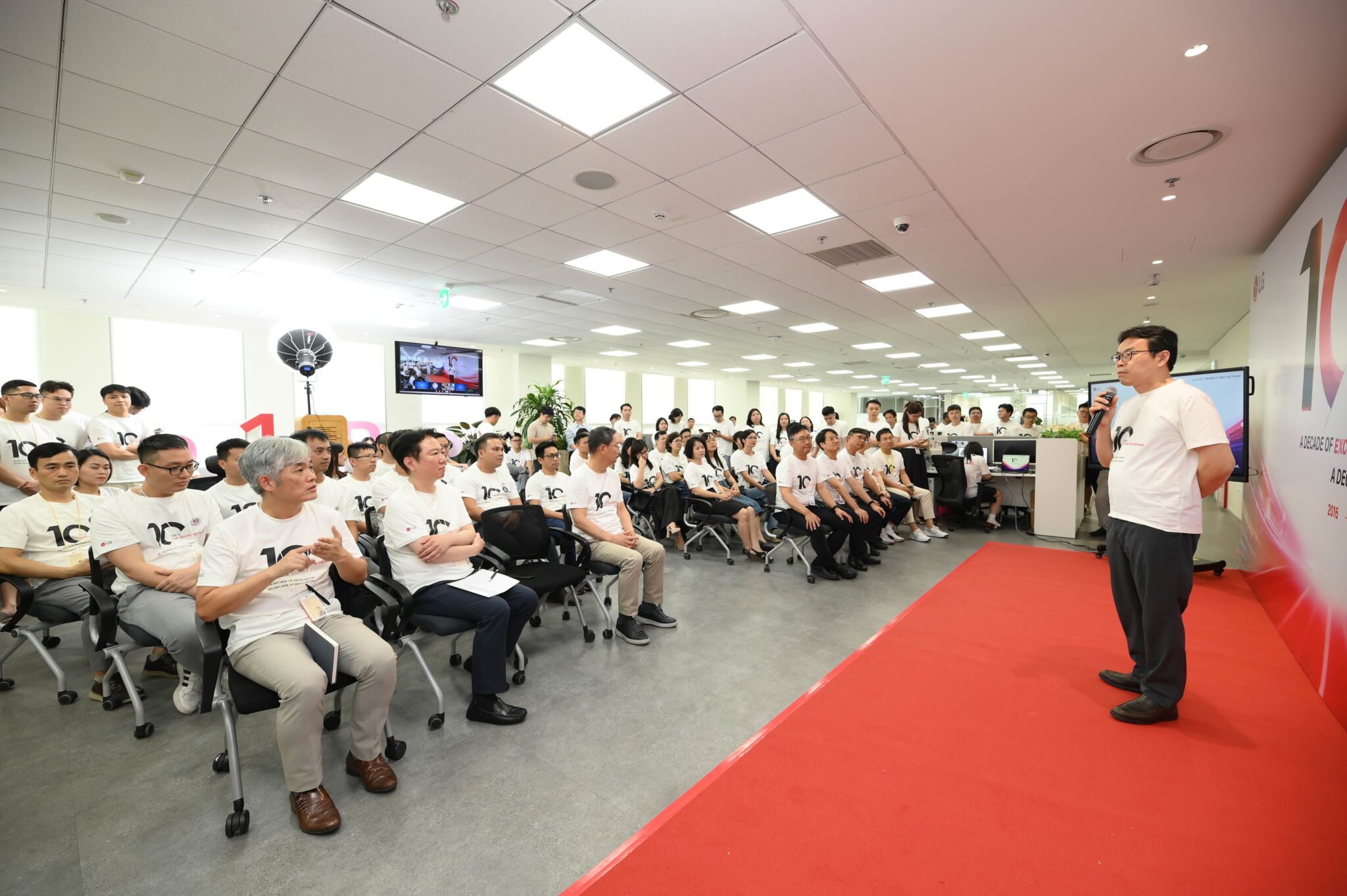 LG Electronics kỷ niệm 10 năm nghiên cứu và phát triển phần mềm ô tô tại Việt Nam