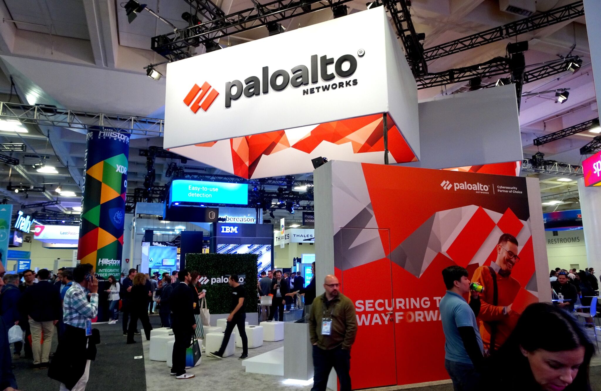 Palo Alto Networks giúp doanh nghiệp Việt Nam đổi mới an toàn Bảo vệ doanh nghiệp trong kỷ nguyên AI: Palo Alto Networks giúp doanh nghiệp Việt Nam đổi mới an toàn