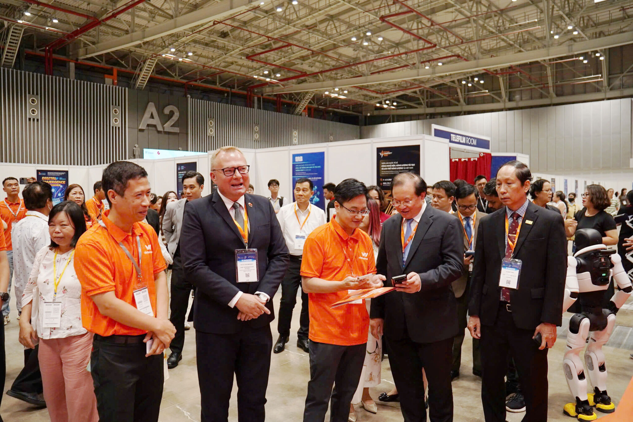 Vietnamobile chính thức giới thiệu hệ sinh thái giải pháp số dành cho doanh nghiệp tại Vietnam ICTCOMM 2026