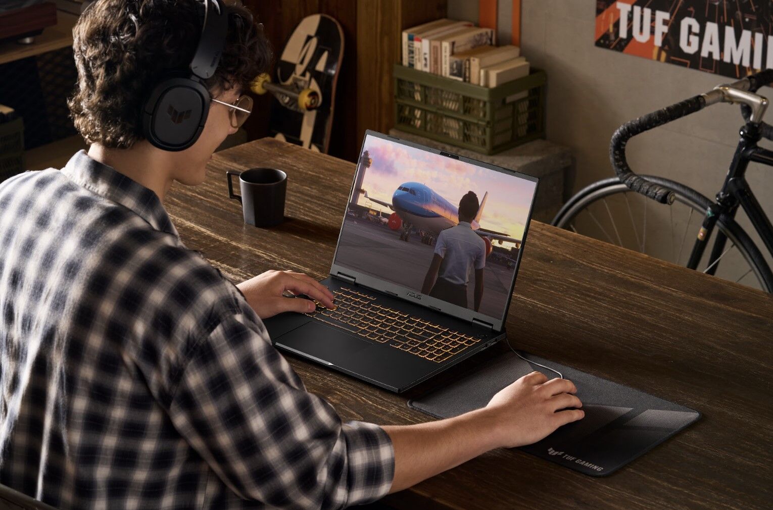 ASUS Back To School 2026 với thông điệp "Chọn ASUS, chọn an yên" Mùa Back To School 2026 khác biệt của ASUS: Bứt phá trải nghiệm mua sắm với dải sản phẩm chủ lực, dịch vụ hậu mãi toàn diện và mô hình tư vấn trực tiếp “Touch ASUS”