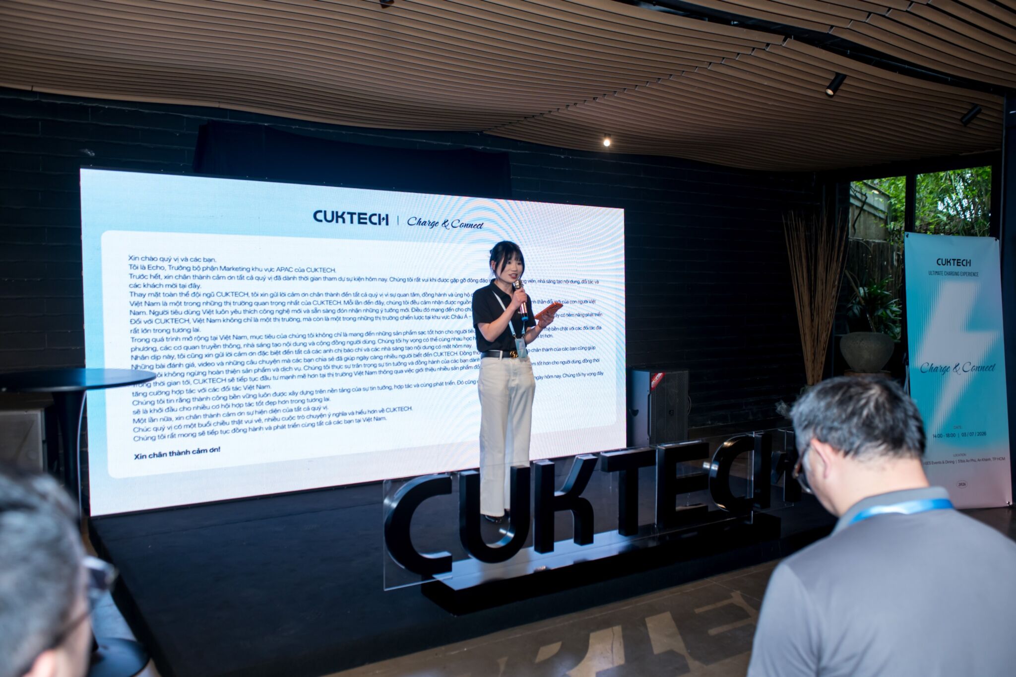 CUKTECH tổ chức sự kiện “Charge & Connect” đánh dấu vị trí trong thị trường công nghệ Việt Nam Thương hiệu công nghệ CUKTECH lần đầu tiên tổ chức sự kiện “Charge & Connect” – chính thức đánh dấu vị trí trong thị trường công nghệ Việt Nam