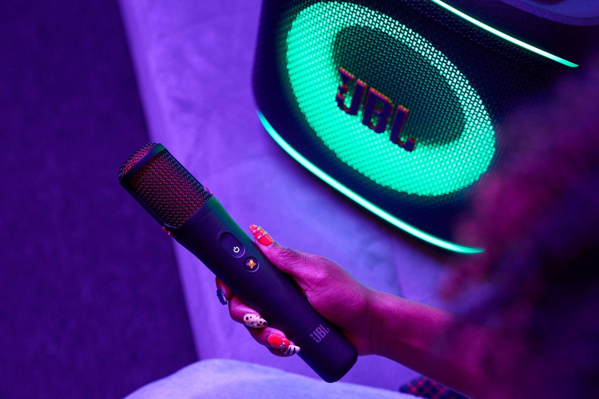 JBL ra mắt thế hệ PartyBox mới với công nghệ AI tách giọng hát theo thời gian thực JBL ra mắt thế hệ PartyBox mới với công nghệ AI tách giọng hát theo thời gian thực