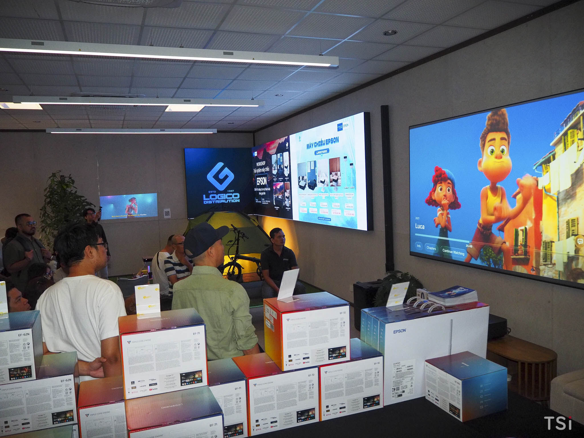 Logico cùng Tinh Tế tổ chức workshop trải nghiệm dòng máy chiếu Epson Lifestudio Logico cùng Tinh Tế tổ chức workshop trải nghiệm dòng máy chiếu Epson Lifestudio
