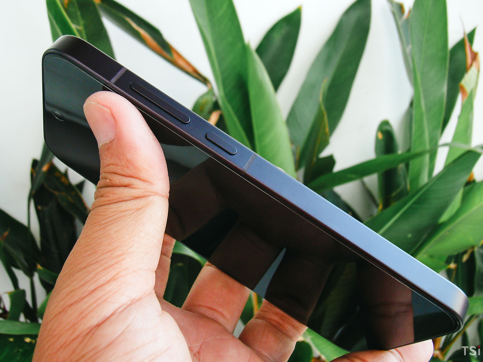 OPPO Reno16 5G: Thiết kế đẹp, hiệu năng cân bằng OPPO Reno16 5G: Thiết kế đẹp, hiệu năng cân bằng