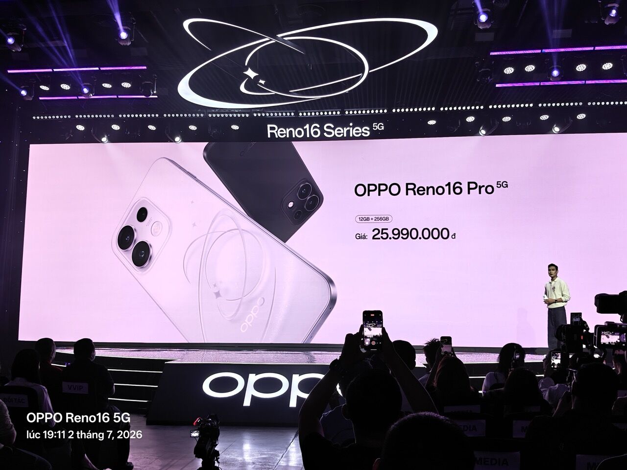 OPPO Reno16 Series 5G chính thức ra mắt tại Việt Nam OPPO Reno16 Series 5G chính thức ra mắt tại Việt Nam