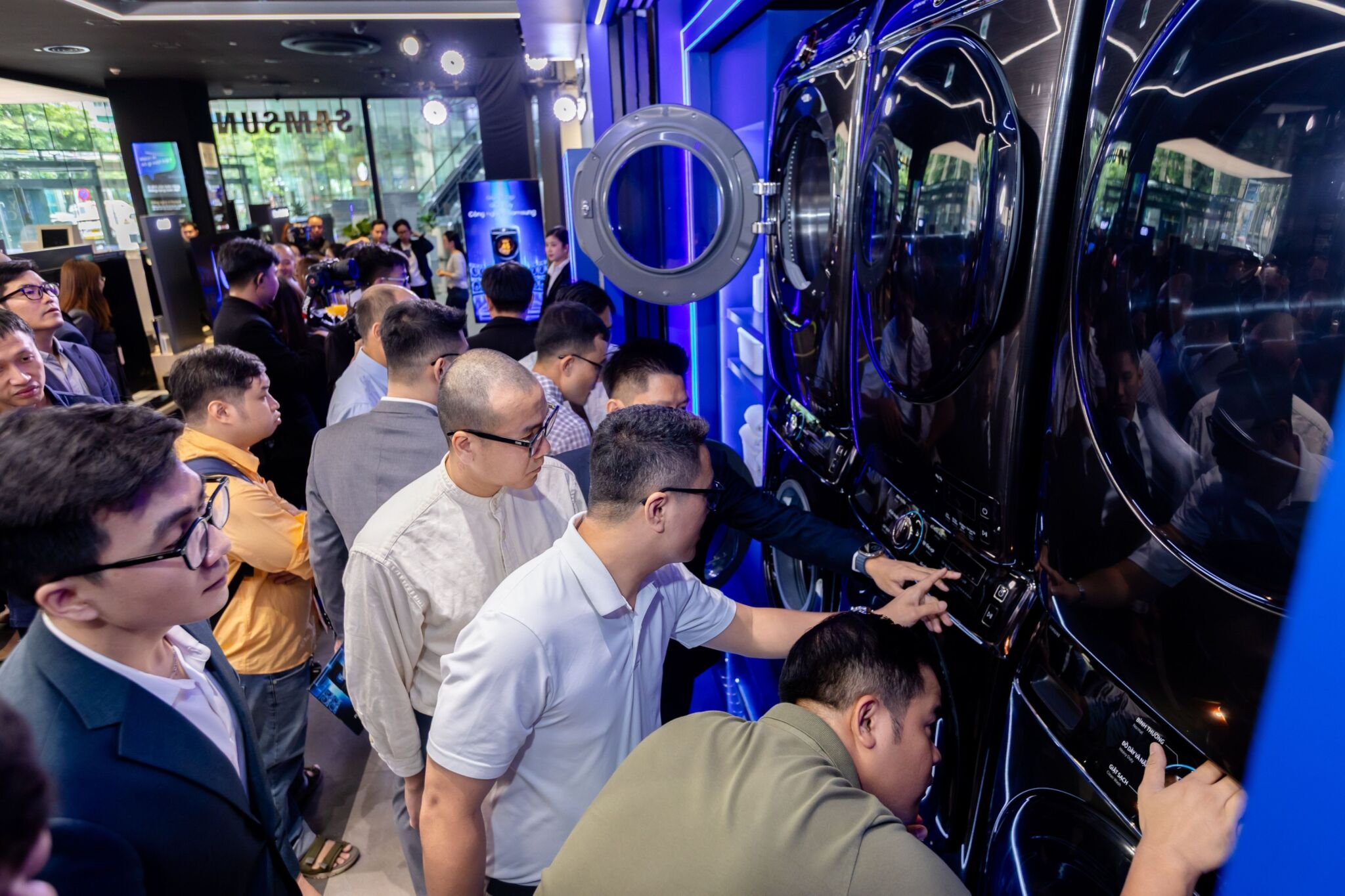 Samsung ra mắt giải pháp giặt sấy công nghiệp, đồng hành cùng doanh nghiệp tối ưu vận hành và phát triển bền vững Samsung ra mắt giải pháp giặt sấy công nghiệp, đồng hành cùng doanh nghiệp tối ưu vận hành và phát triển bền vững
