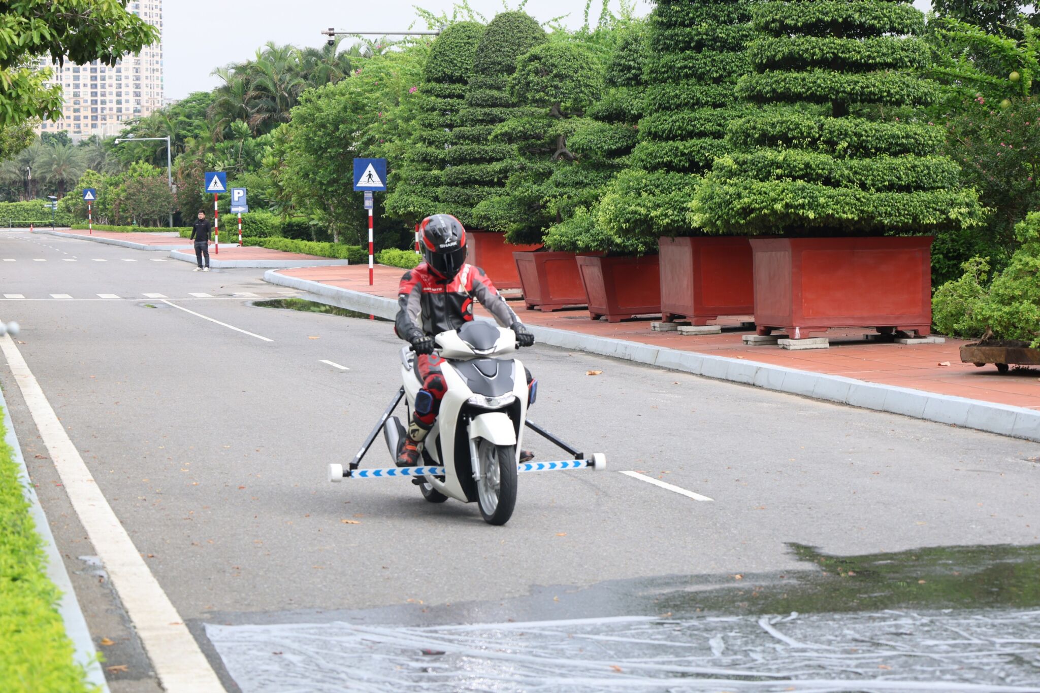 Nghiên cứu mới tại Việt Nam cung cấp bằng chứng về tiềm năng của hệ thống chống bó cứng phanh (ABS) trong nâng cao an toàn giao thông cho người đi xe mô tô Nghiên cứu mới tại Việt Nam cung cấp bằng chứng về tiềm năng của hệ thống chống bó cứng phanh (ABS) trong nâng cao an toàn giao thông cho người đi xe mô tô