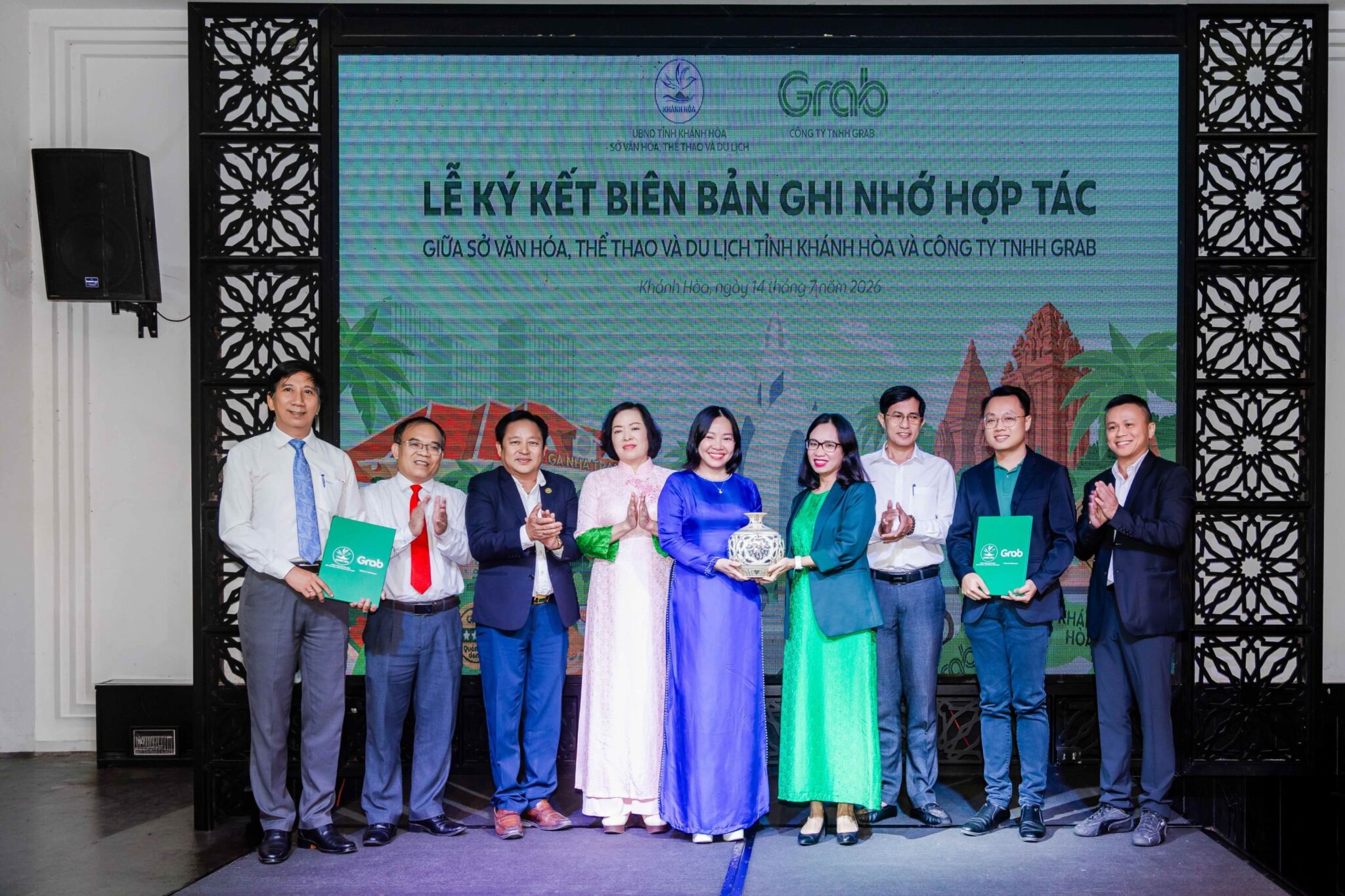 Sở Văn hóa, Thể thao và Du lịch tỉnh Khánh Hòa và Grab Việt Nam hợp tác thúc đẩy chuyển đổi số du lịch Sở Văn hóa, Thể thao và Du lịch tỉnh Khánh Hòa và Grab Việt Nam hợp tác thúc đẩy chuyển đổi số du lịch