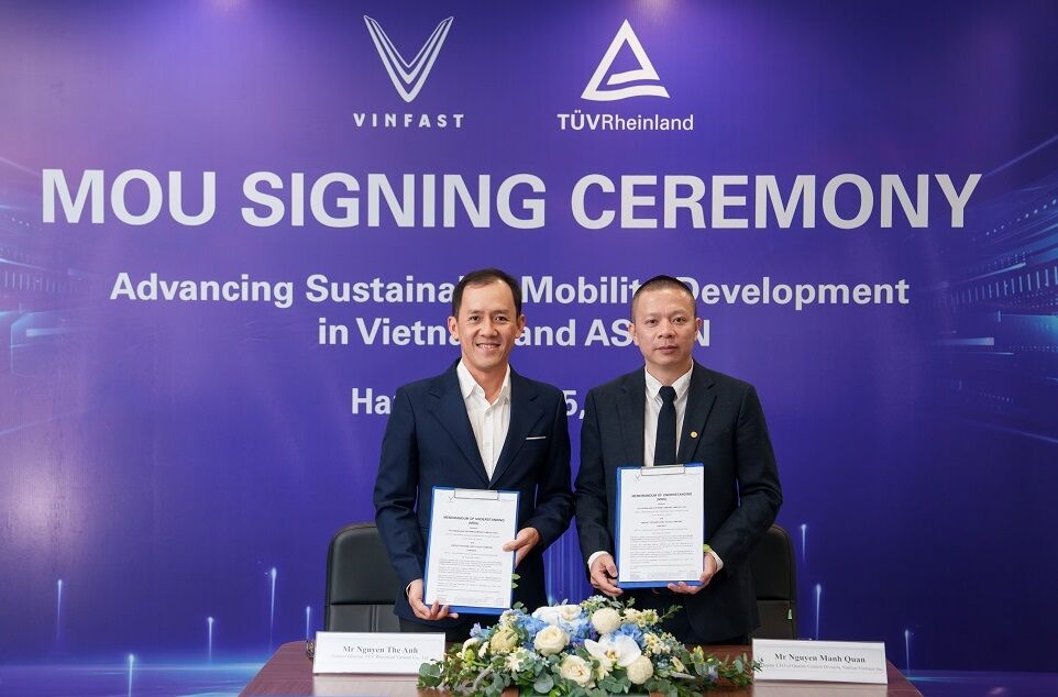 VinFast hợp tác với TÜV Rheinland, nâng cao năng lực kiểm thử cho ngành ô tô Việt Nam VinFast hợp tác với TÜV Rheinland, nâng cao năng lực kiểm thử cho ngành ô tô Việt Nam
