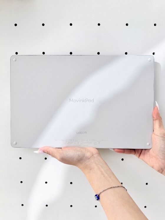 Wacom MovinkPad Pro 14 – Phiên bản chuyên nghiệp của máy tính bảng sáng tạo di động Wacom MovinkPad Pro 14 – Phiên bản chuyên nghiệp của máy tính bảng sáng tạo di động