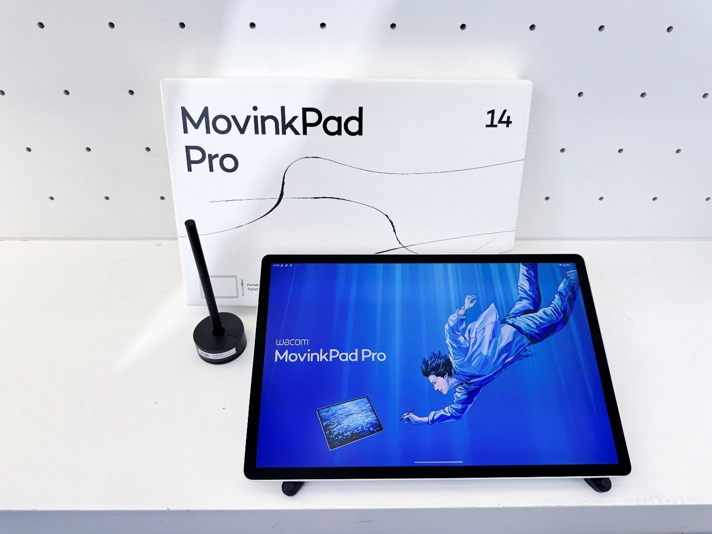 Wacom MovinkPad Pro 14 – Phiên bản chuyên nghiệp của máy tính bảng sáng tạo di động Wacom MovinkPad Pro 14 – Phiên bản chuyên nghiệp của máy tính bảng sáng tạo di động