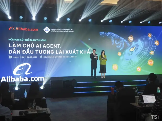 alibaba-com-accio-work-2