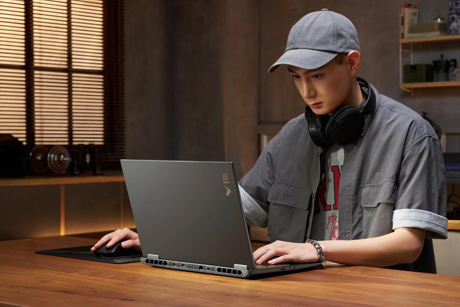 ASUS ra mắt laptop TUF Gaming 16 trang bị RTX 50 Series ASUS giới thiệu laptop TUF Gaming 16 trang bị RTX 50 Series tại Việt Nam