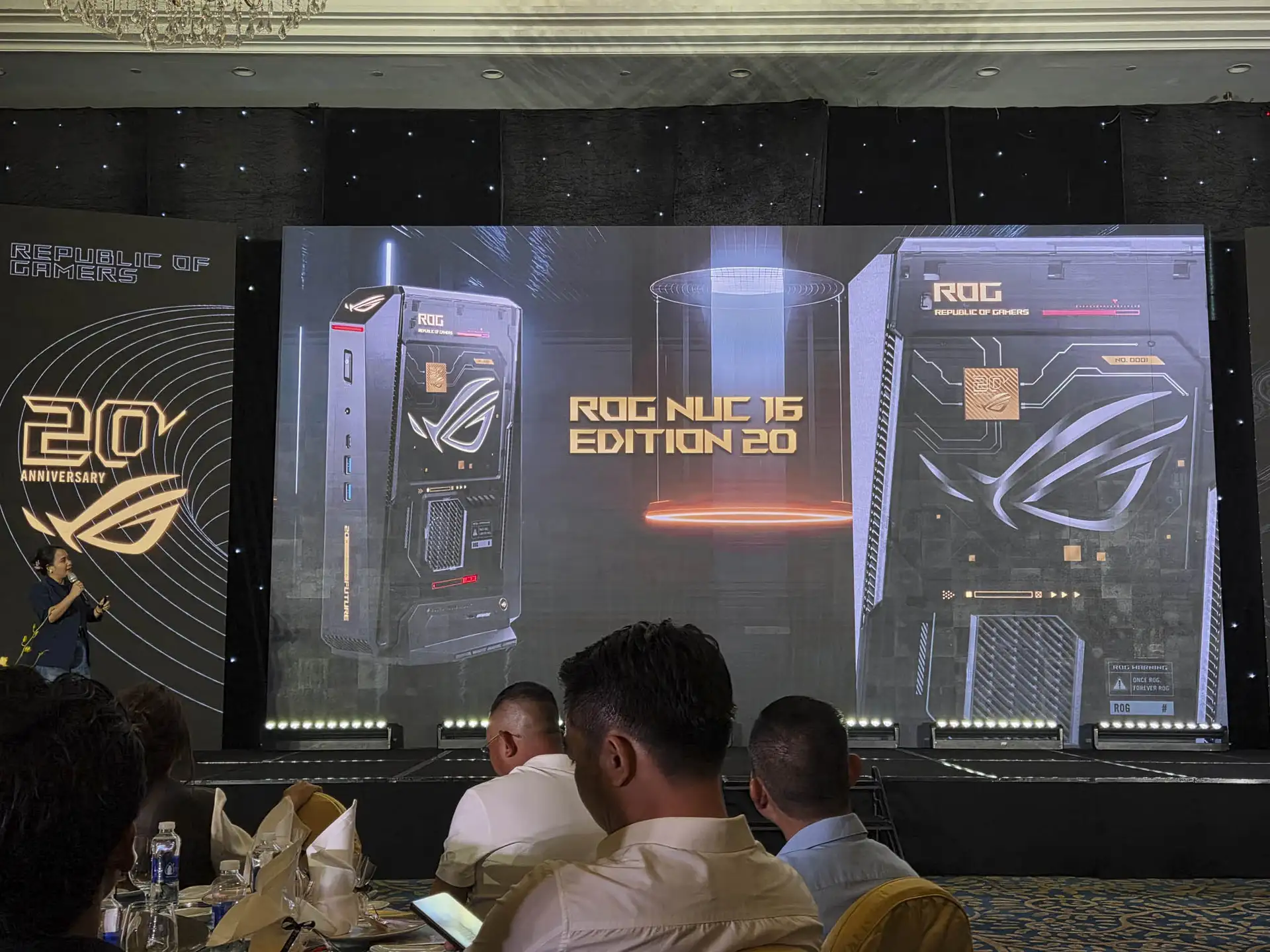 ASUS giới thiệu dòng sản phẩm ROG Edition 20 ASUS giới thiệu dòng sản phẩm ROG Edition 20