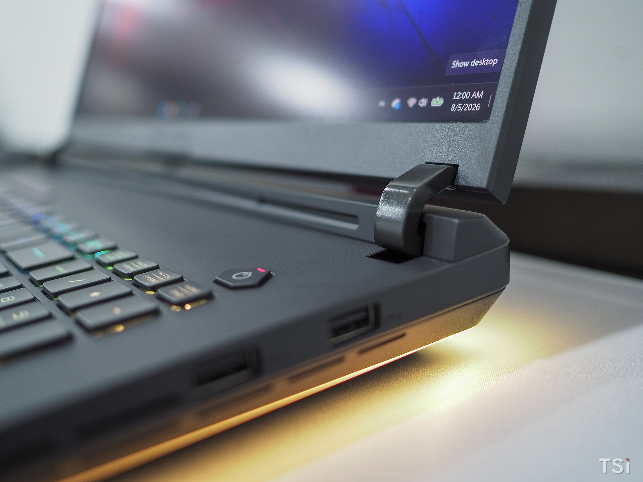 ASUS Republic of Gamers ra mắt ROG Strix SCAR 18 2026 tại Việt Nam ASUS Republic of Gamers ra mắt ROG Strix SCAR 18 2026 tại Việt Nam