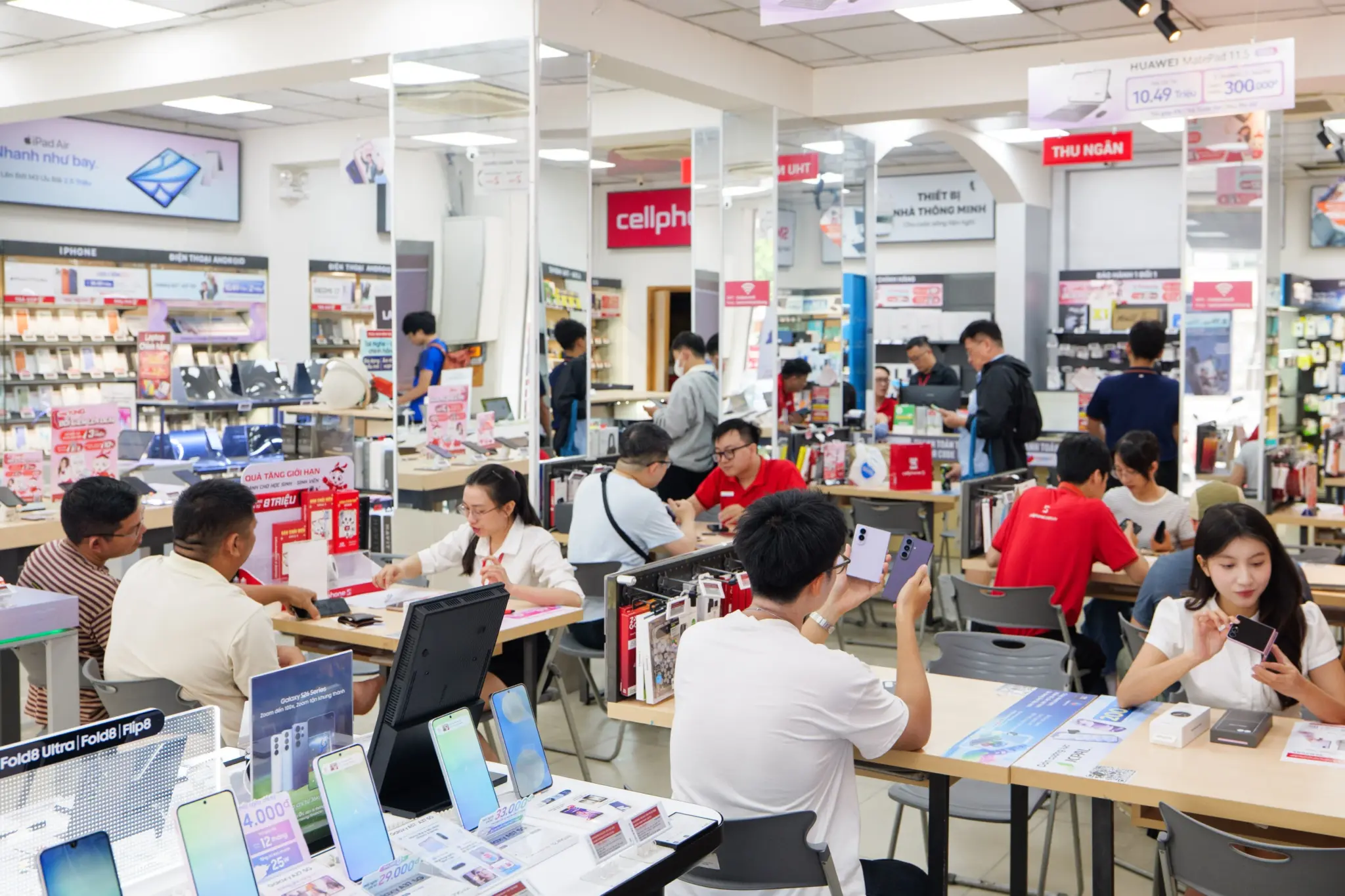 CellphoneS mở bán Galaxy Z Fold8, Fold8 Ultra và Z Flip8, tăng trưởng gấp 2 lần CellphoneS mở bán Galaxy Z Fold8, Fold8 Ultra và Z Flip8, tăng trưởng gấp 2 lần