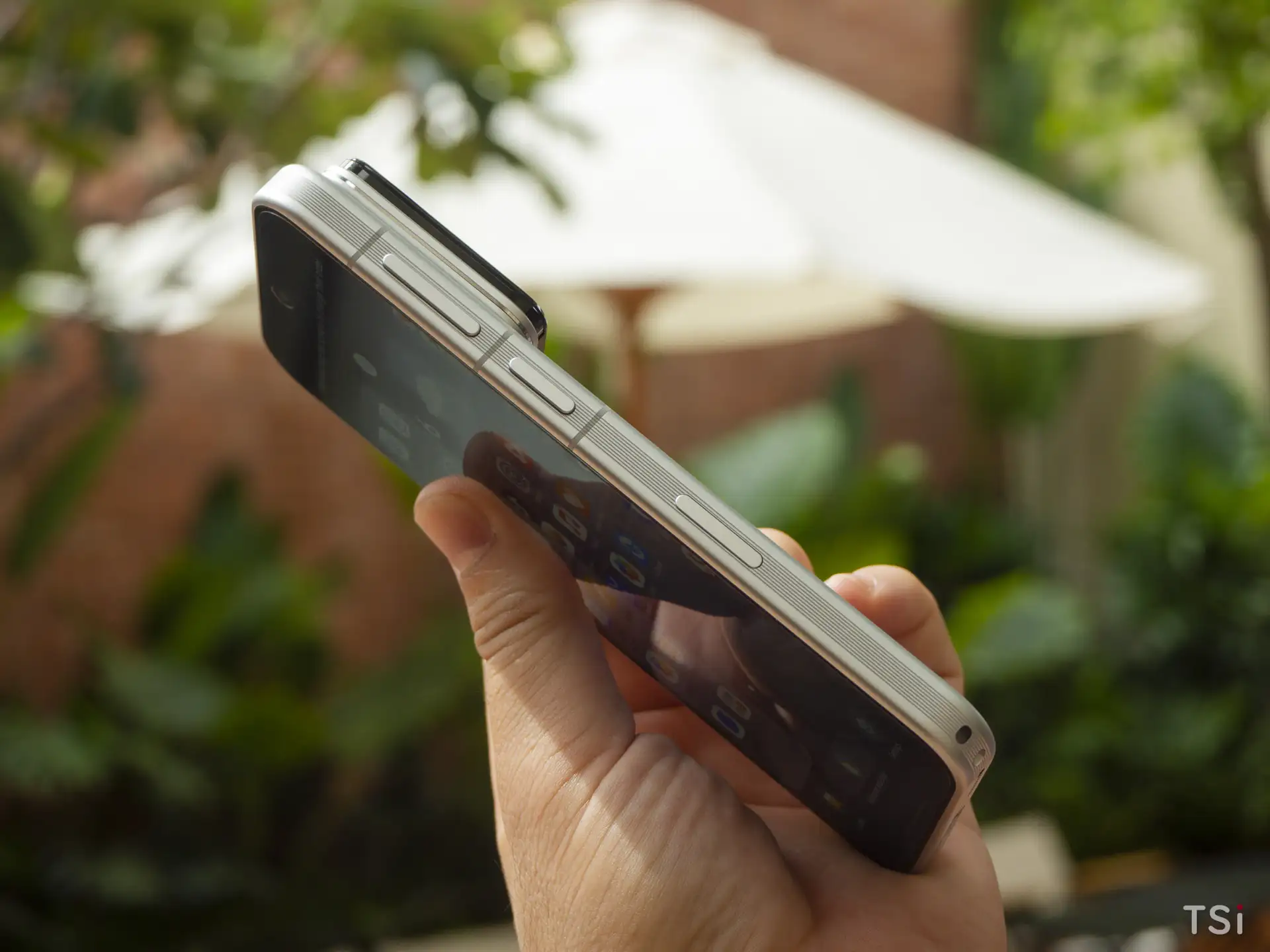 Hình ảnh HONOR Robot Phone tại Việt Nam Hình ảnh HONOR Robot Phone tại Việt Nam