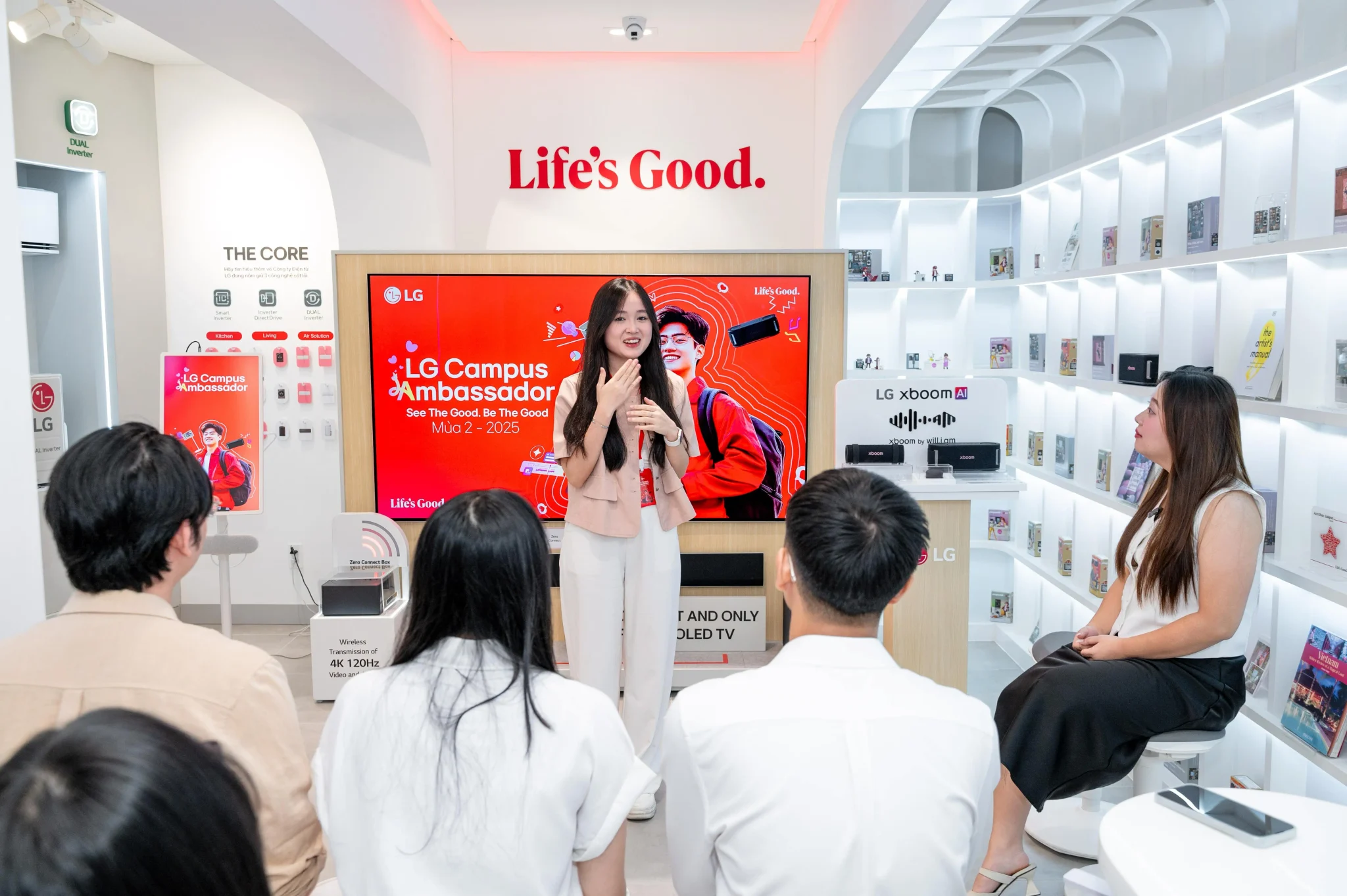 LG khởi động chương trình đại sứ sinh viên 2026 LG khởi động chương trình đại sứ sinh viên 2026, tiếp sức giới trẻ “Định chất riêng, khơi bản lĩnh”