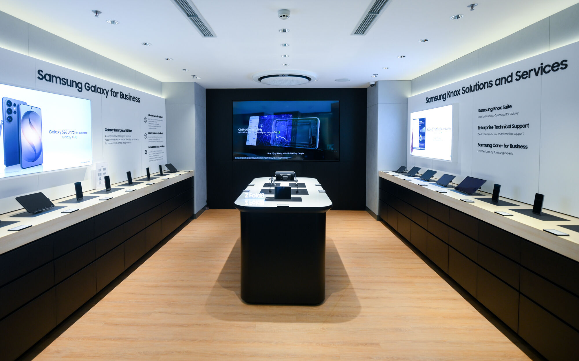 Samsung Electronics khai trương Business Experience Studio tại Việt Nam Samsung Electronics khai trương Business Experience Studio tại Việt Nam, mở rộng hệ sinh thái giải pháp công nghệ toàn diện cho doanh nghiệp