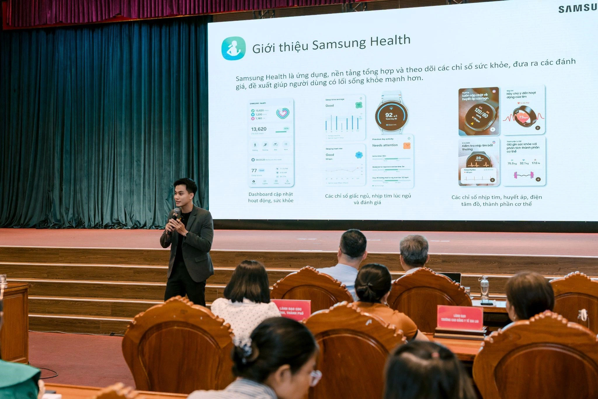 Samsung tham gia chia sẻ về chăm sóc sức khỏe chủ động với AI cá nhân hoá tại hội thảo đổi mới truyền thông y tế do Trung tâm Truyền thông - Giáo dục sức khỏe Trung ương, Bộ Y tế (T5G) tổ chức