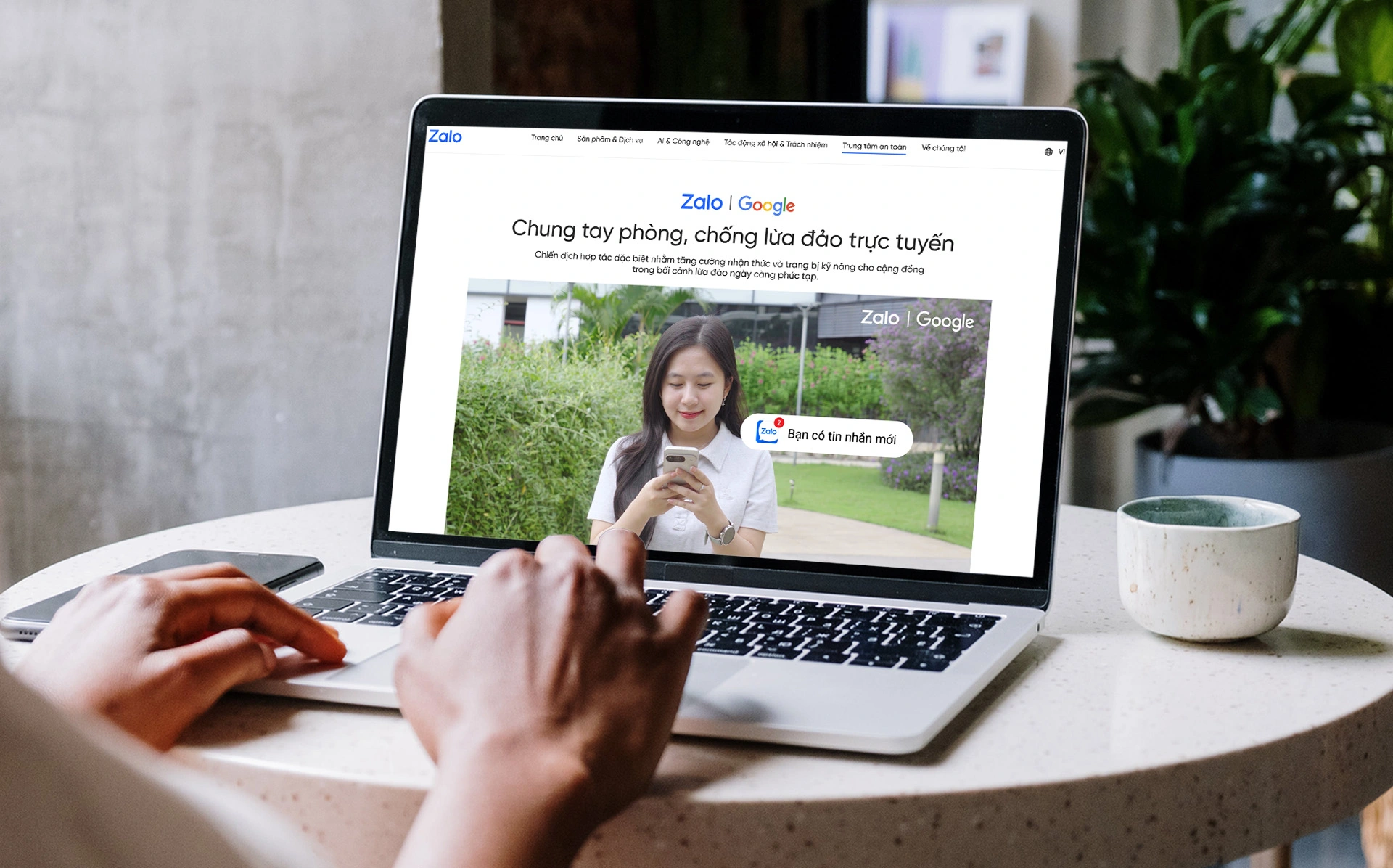 Zalo và Google hợp tác ra mắt trung tâm an toàn số bảo vệ người dùng Việt Zalo và Google hợp tác ra mắt trung tâm an toàn số bảo vệ người dùng Việt